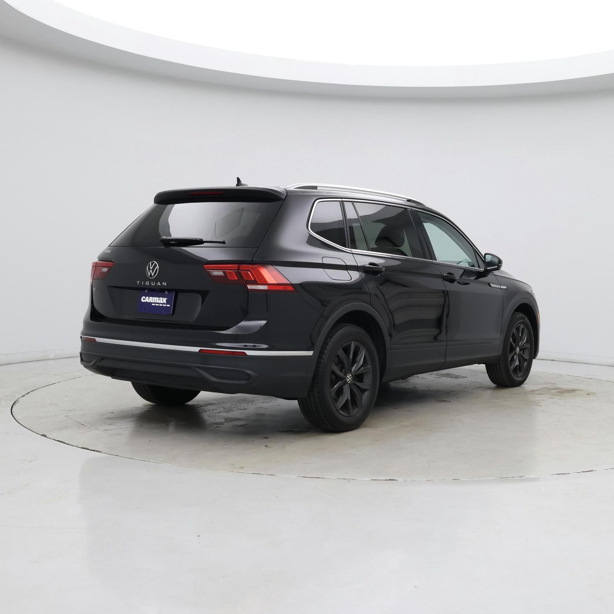 Thumbnail: 2024 Volkswagen Tiguan - 8