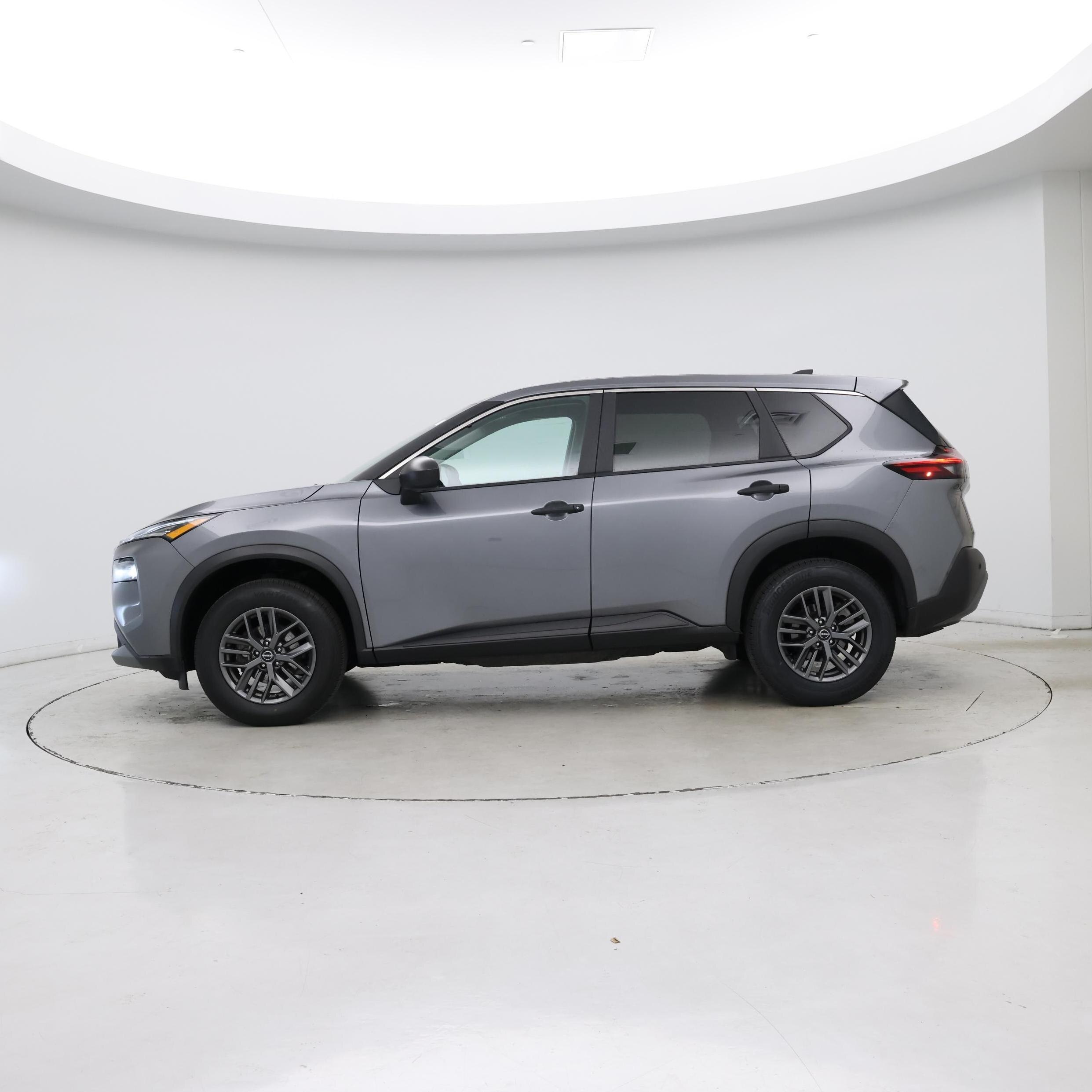 Thumbnail: 2023 Nissan Rogue - 3