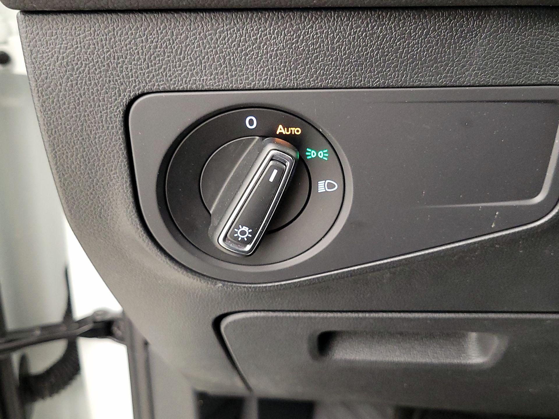 Thumbnail: 2024 Volkswagen Tiguan - 13