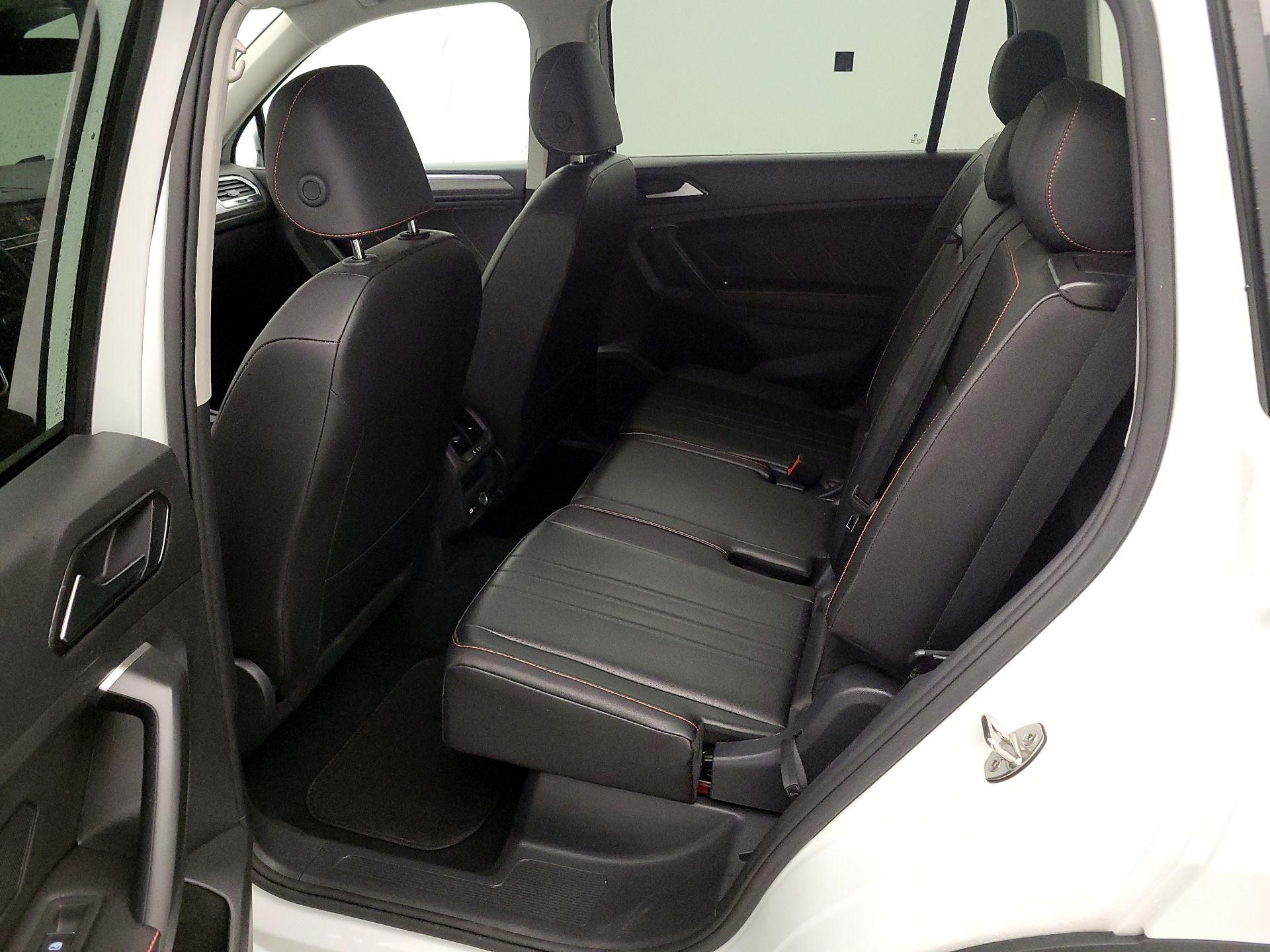 Thumbnail: 2024 Volkswagen Tiguan - 19