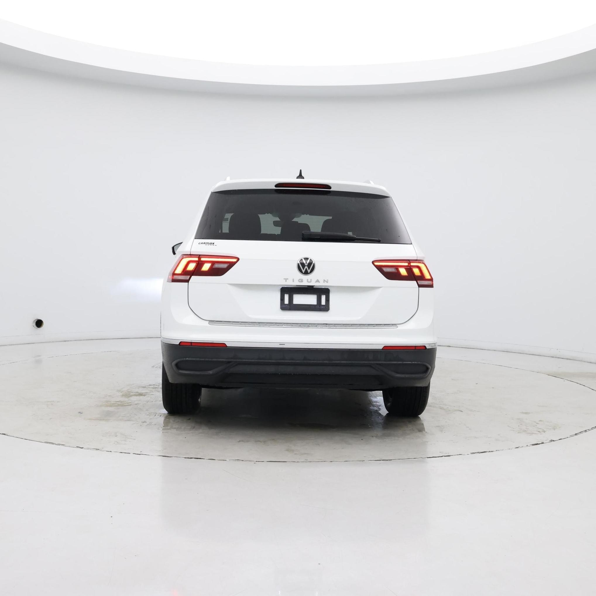 Thumbnail: 2024 Volkswagen Tiguan - 6