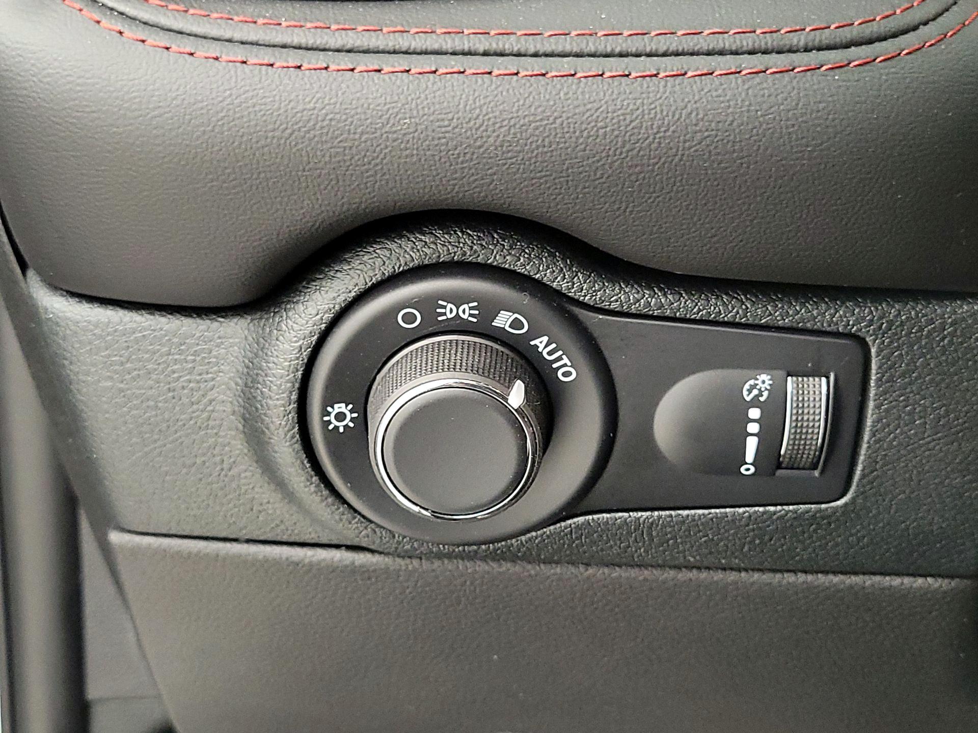 Thumbnail: 2025 Dodge Durango - 13