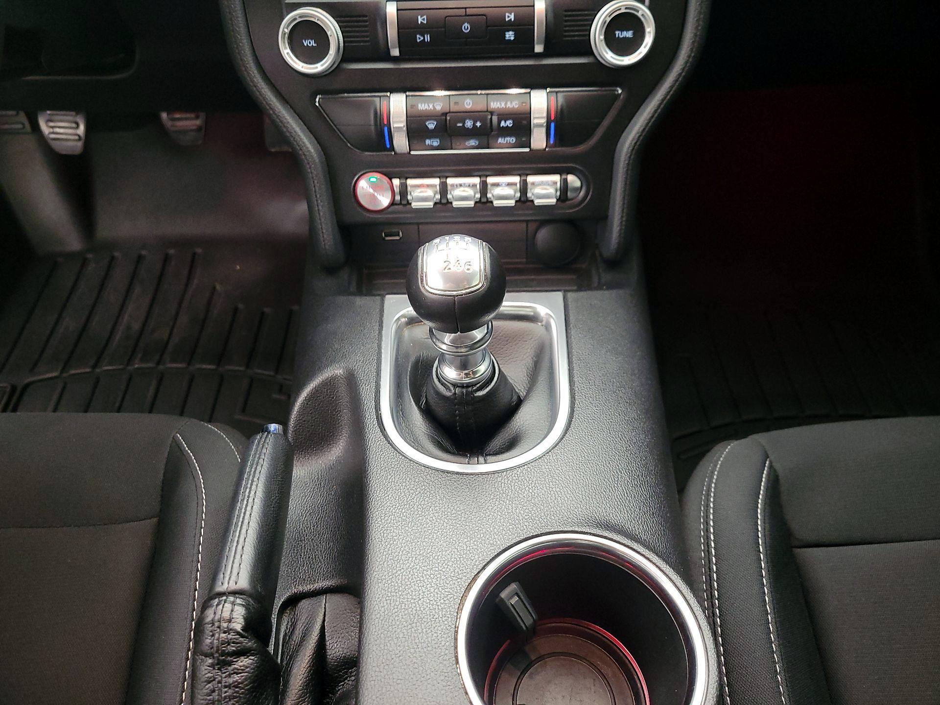 Thumbnail: 2019 Ford Mustang - 17