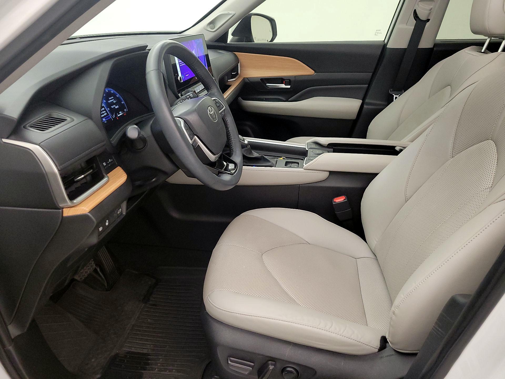 Thumbnail: 2024 Toyota Grand Highlander - 11