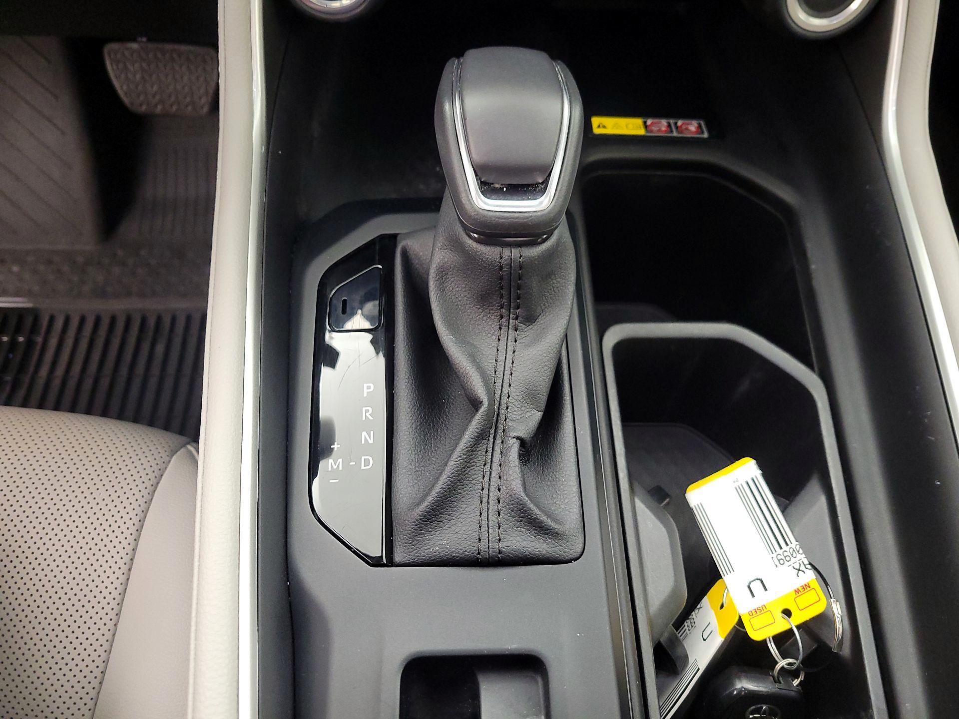 Thumbnail: 2024 Toyota Grand Highlander - 17