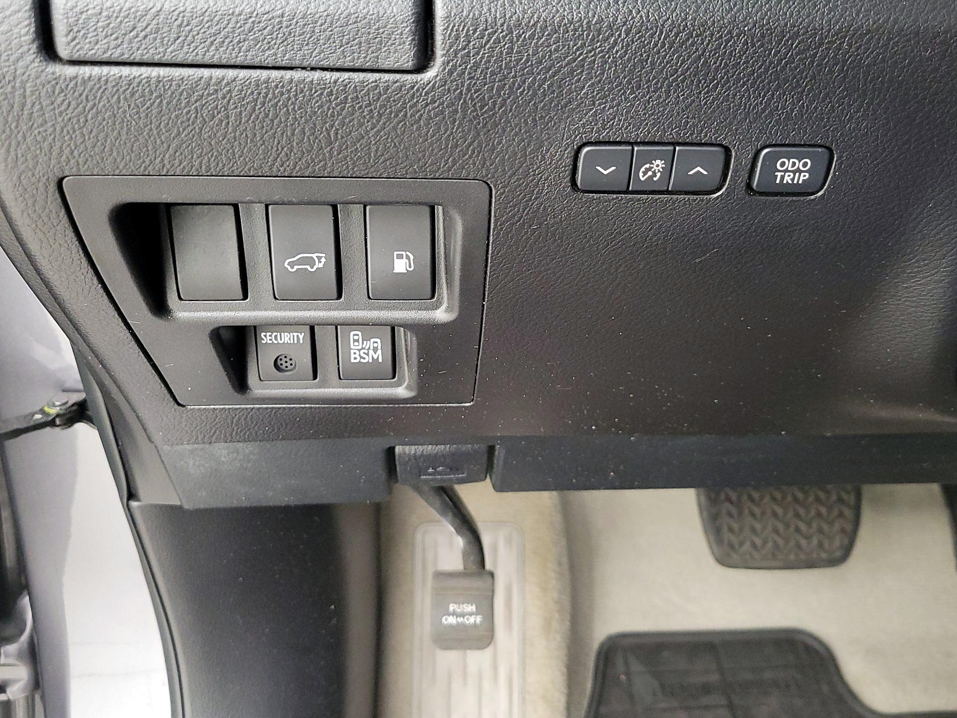 Thumbnail: 2014 Lexus RX - 13