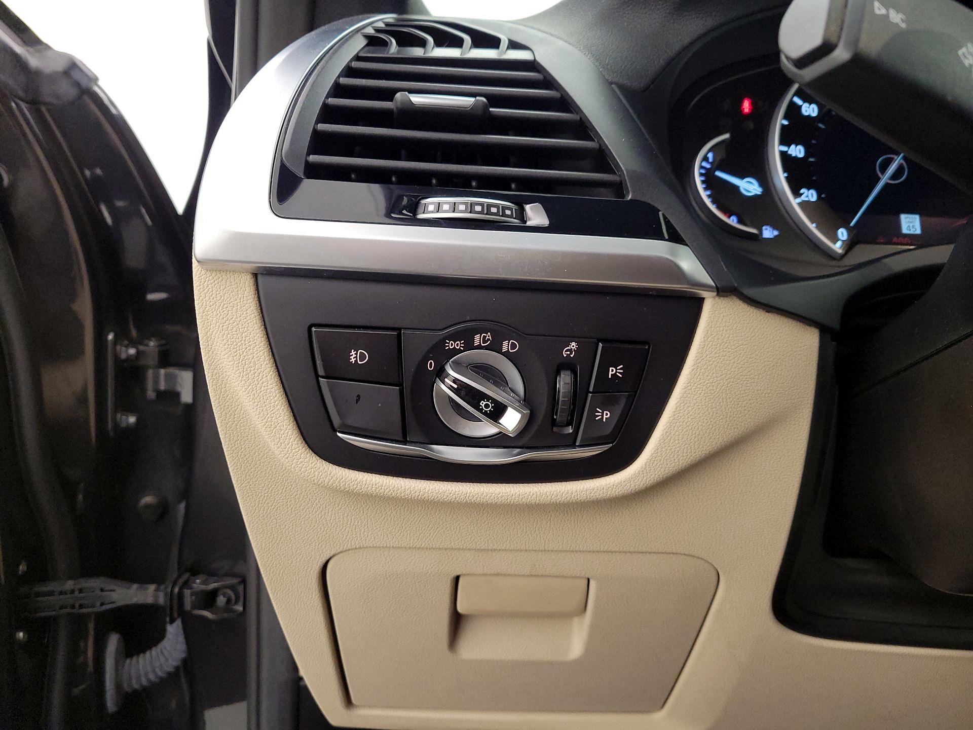 Thumbnail: 2019 BMW X3 - 13