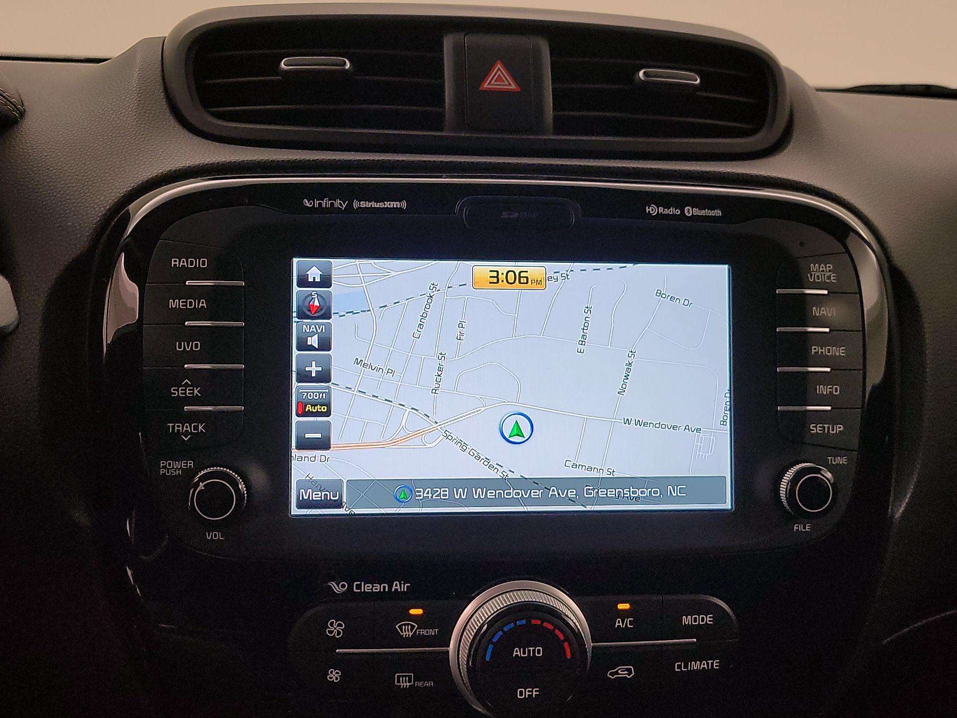 Thumbnail: 2015 Kia Soul - 14