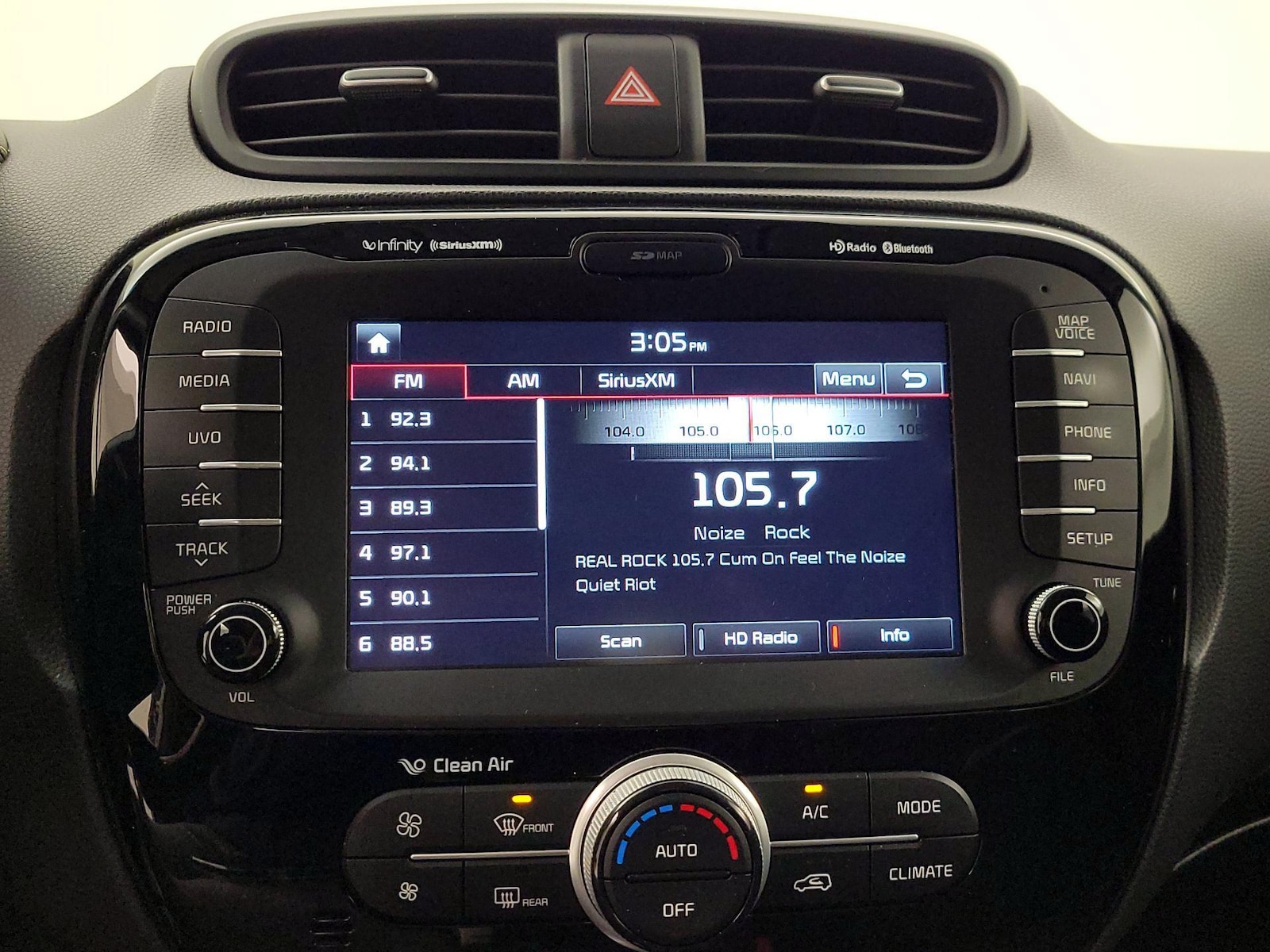 2015 Kia Soul + - Photo 17