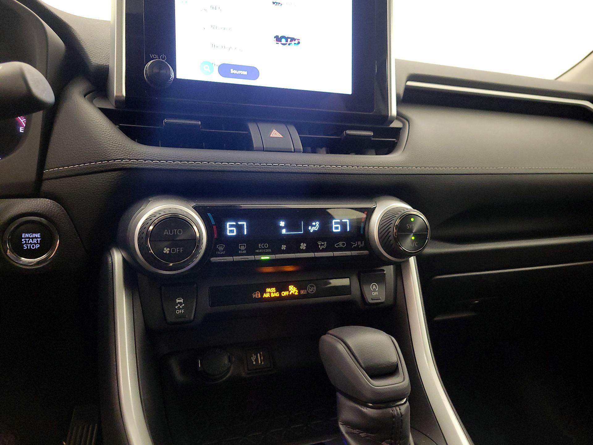 Thumbnail: 2023 Toyota RAV4 - 16