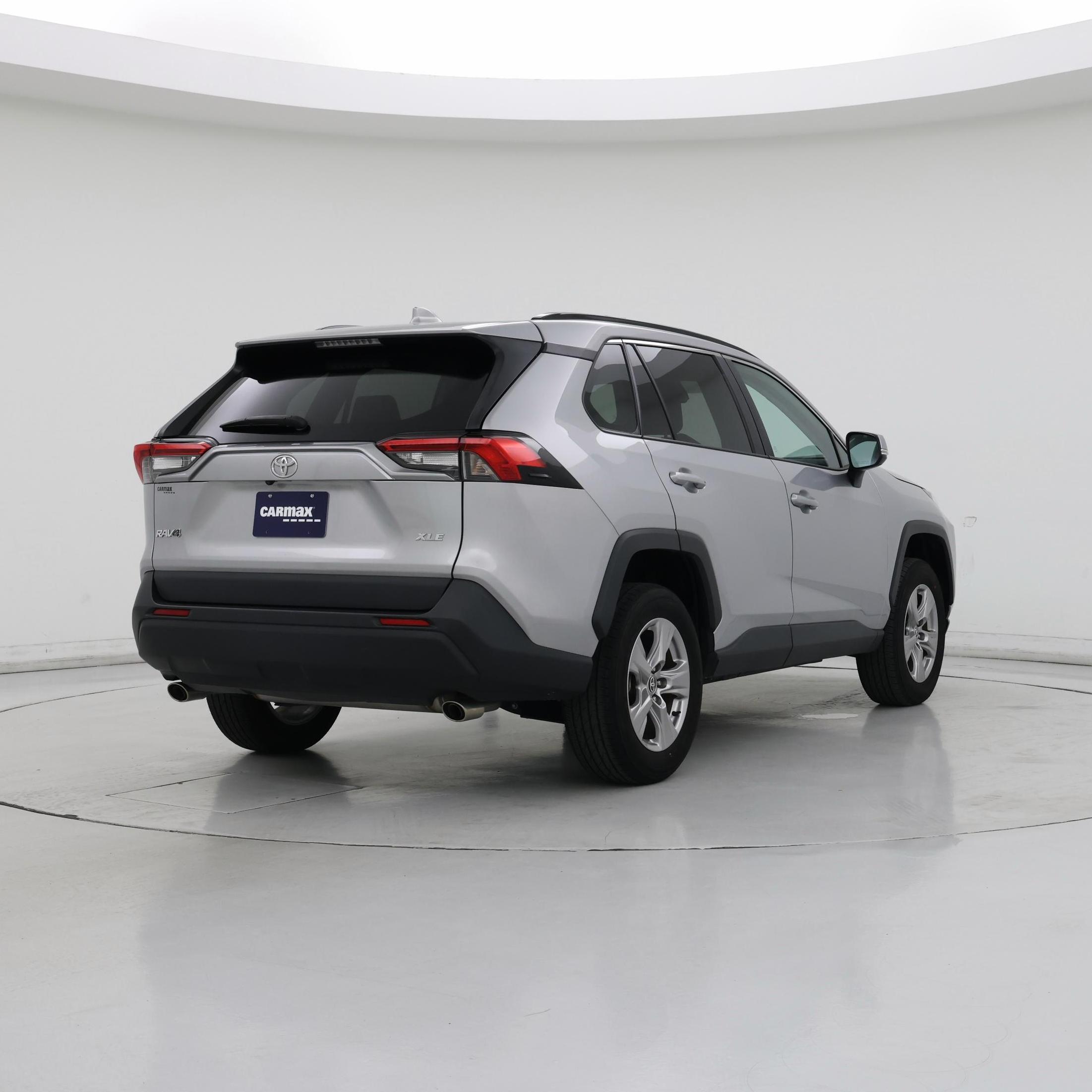 Thumbnail: 2023 Toyota RAV4 - 8