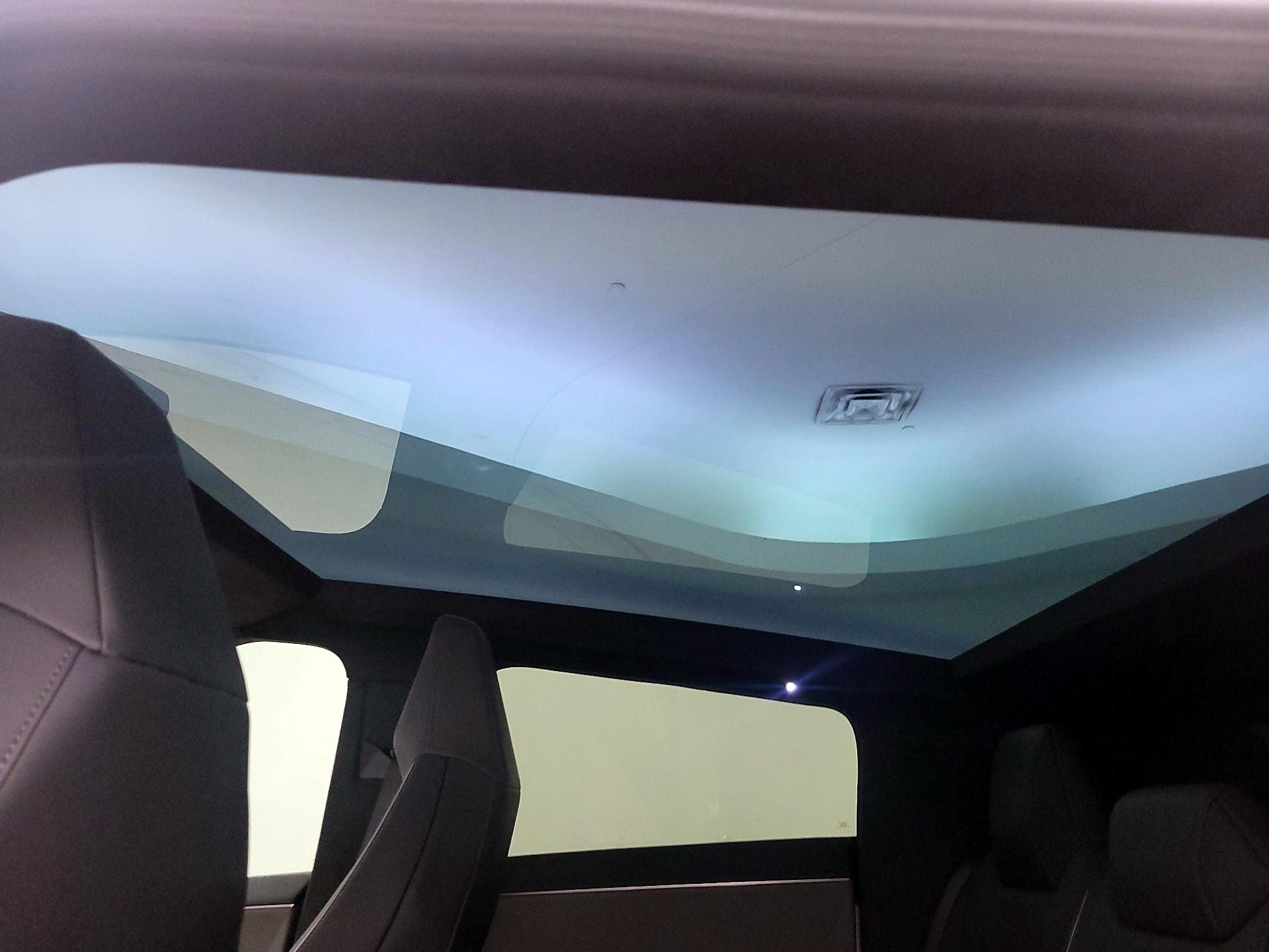 Thumbnail: 2025 Tesla Cybertruck - 19