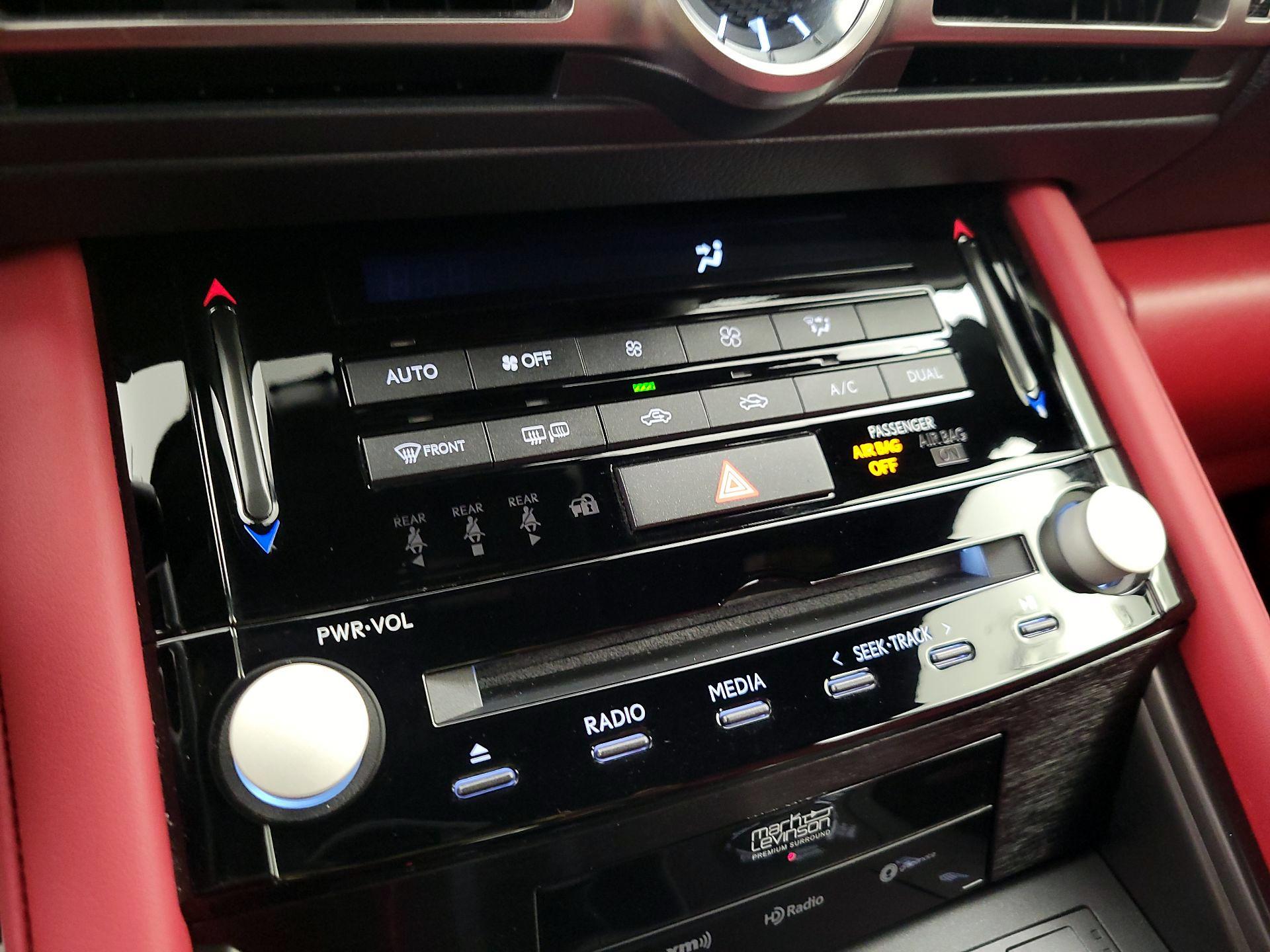 Thumbnail: 2021 Lexus IS - 17