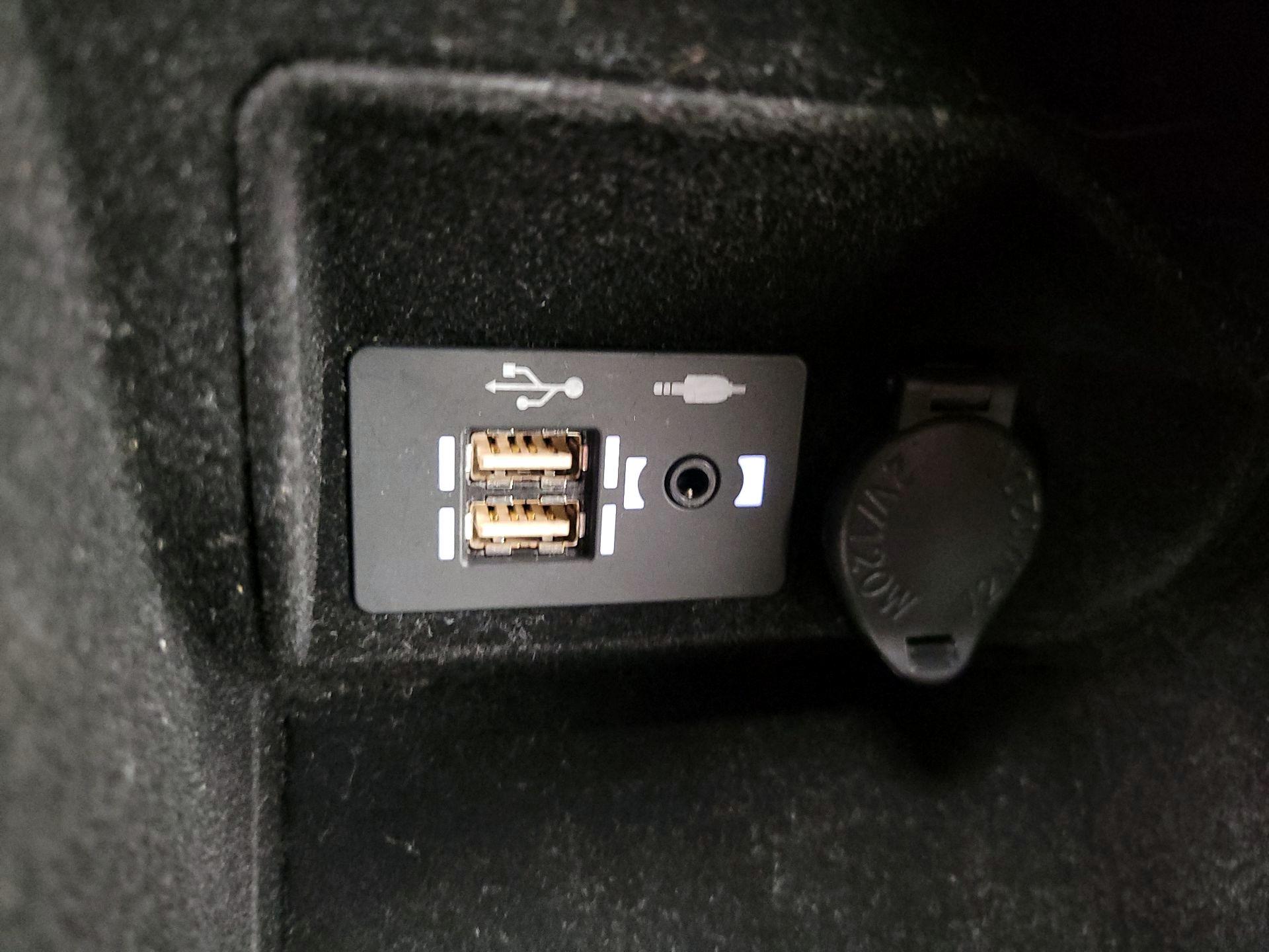 Thumbnail: 2021 Lexus IS - 19