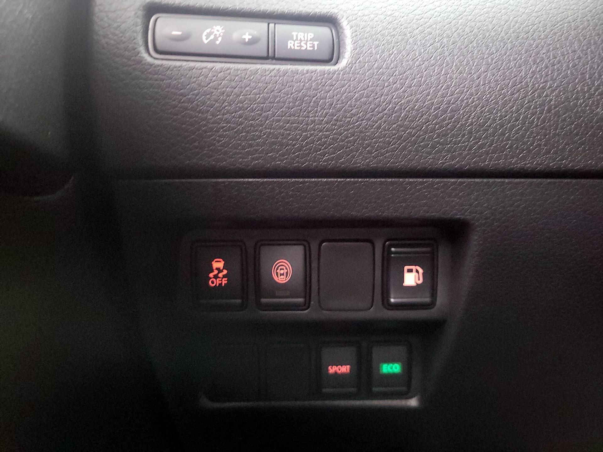 Thumbnail: 2020 Nissan Rogue - 13