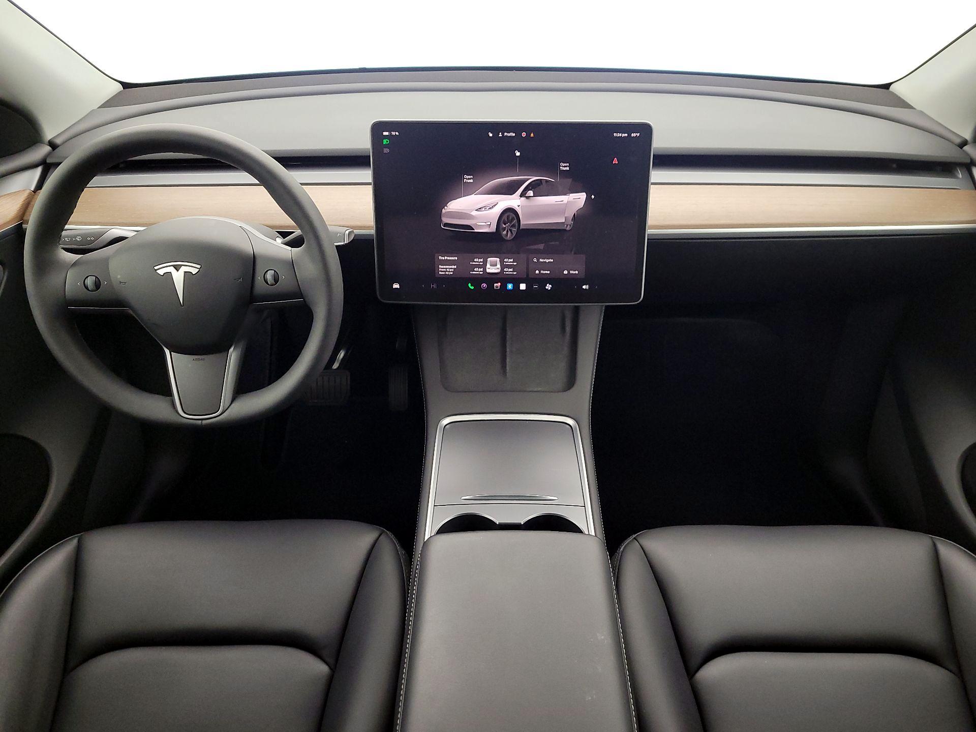 Thumbnail: 2024 Tesla Model Y - 9