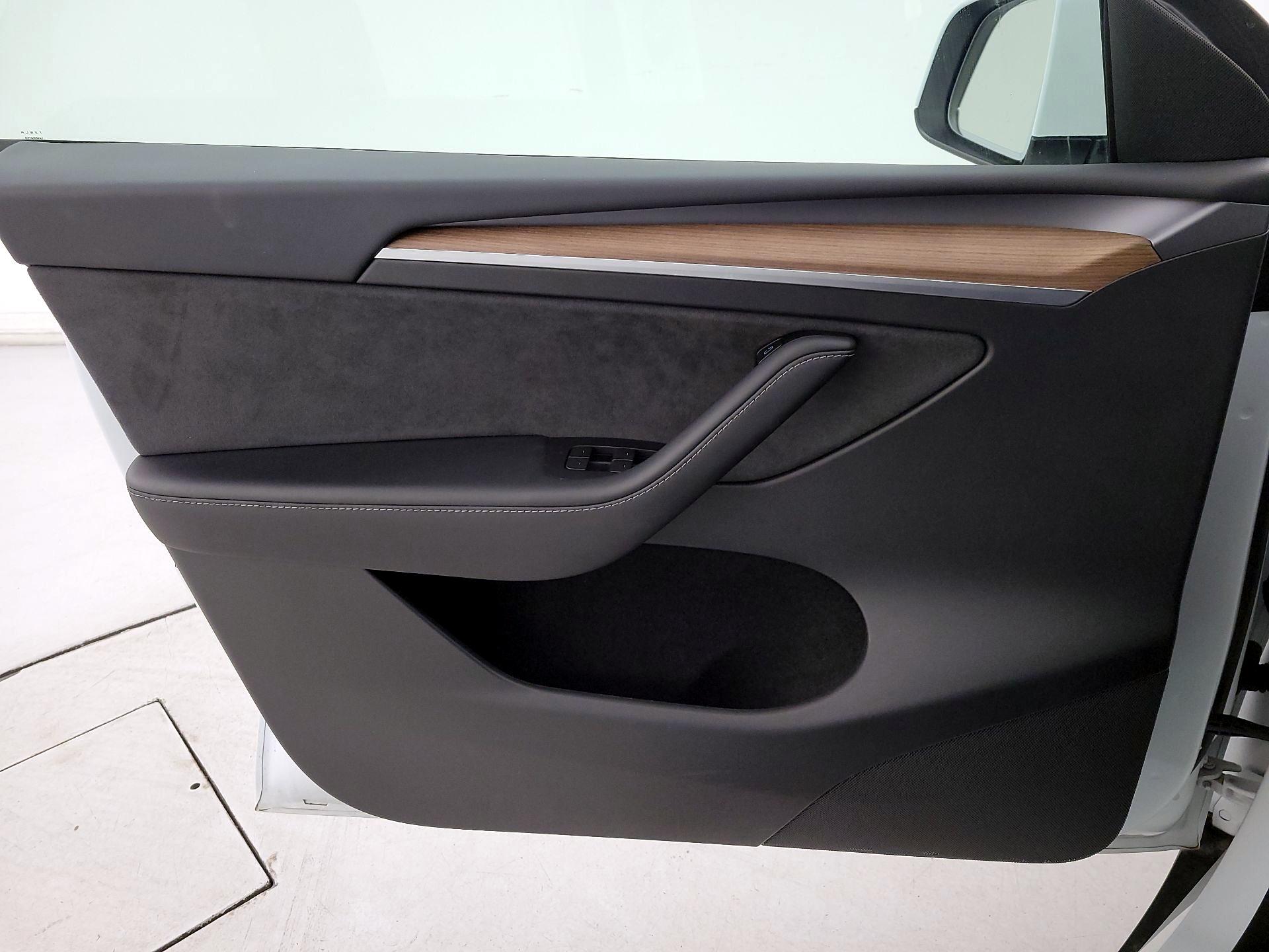 Thumbnail: 2024 Tesla Model Y - 12