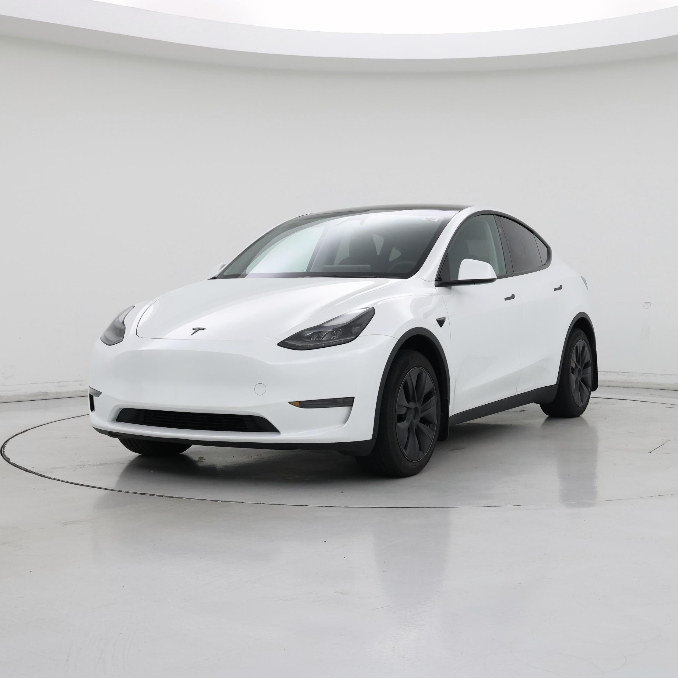 Thumbnail: 2024 Tesla Model Y - 4
