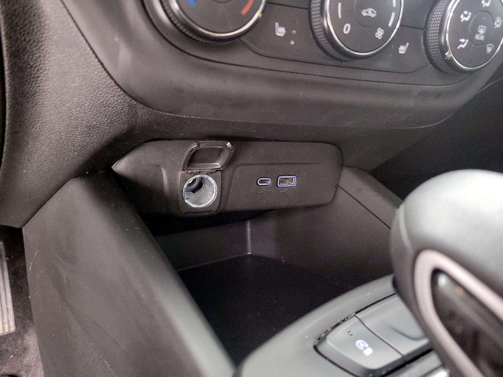 Thumbnail: 2025 Chevrolet Trax - 18