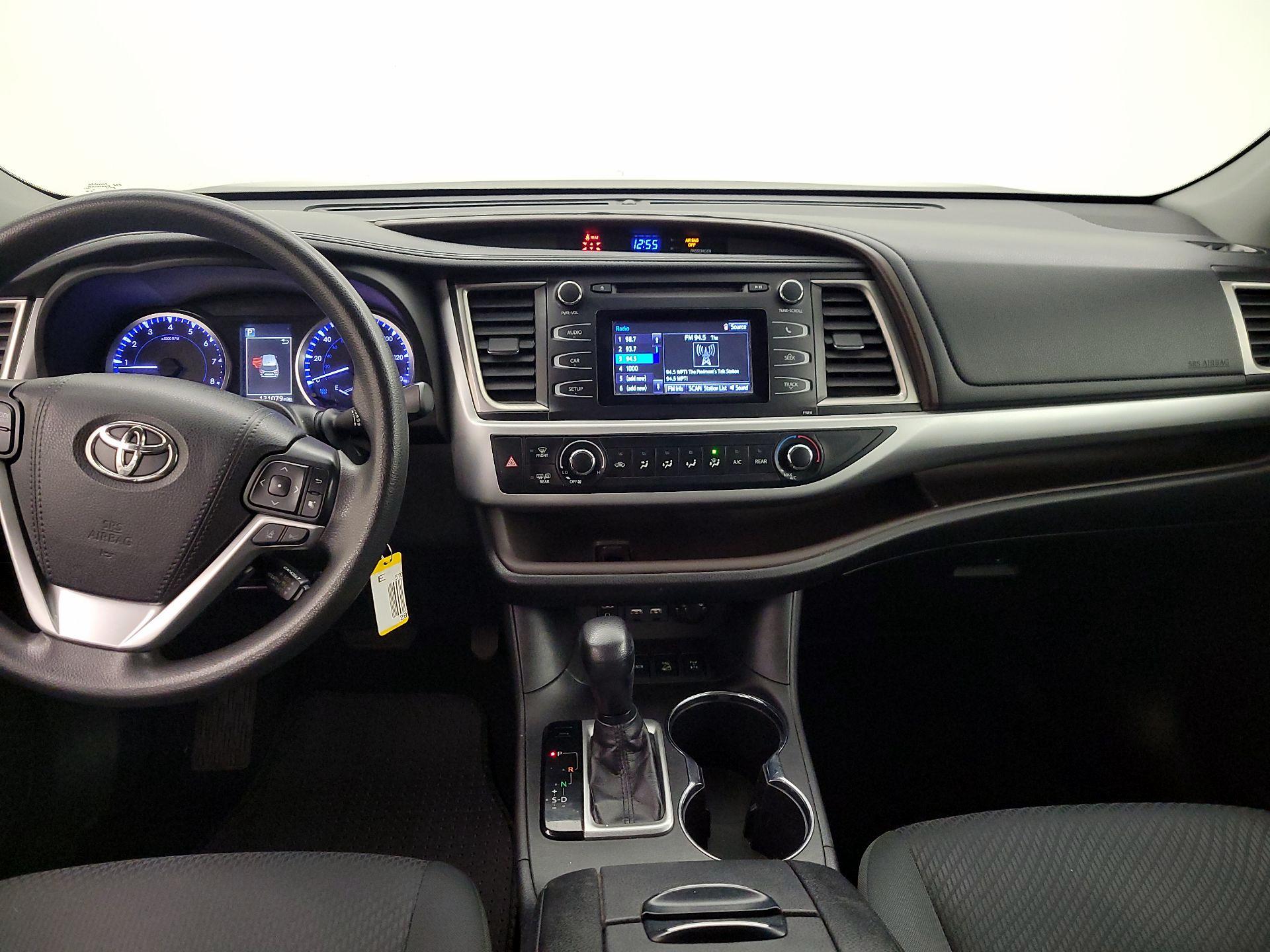 Thumbnail: 2019 Toyota Highlander - 9