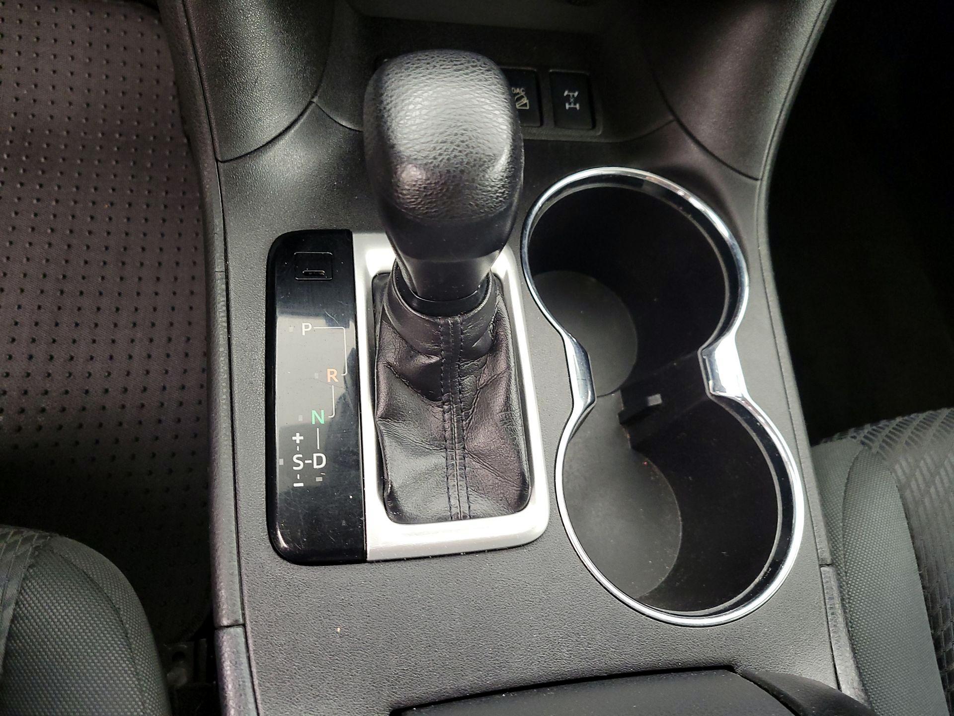 Thumbnail: 2019 Toyota Highlander - 17