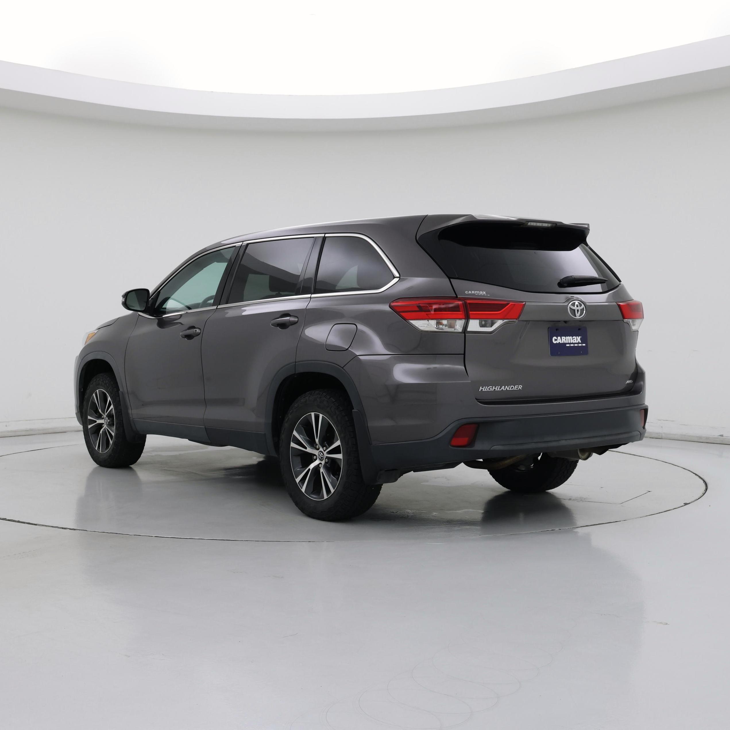 Thumbnail: 2019 Toyota Highlander - 2