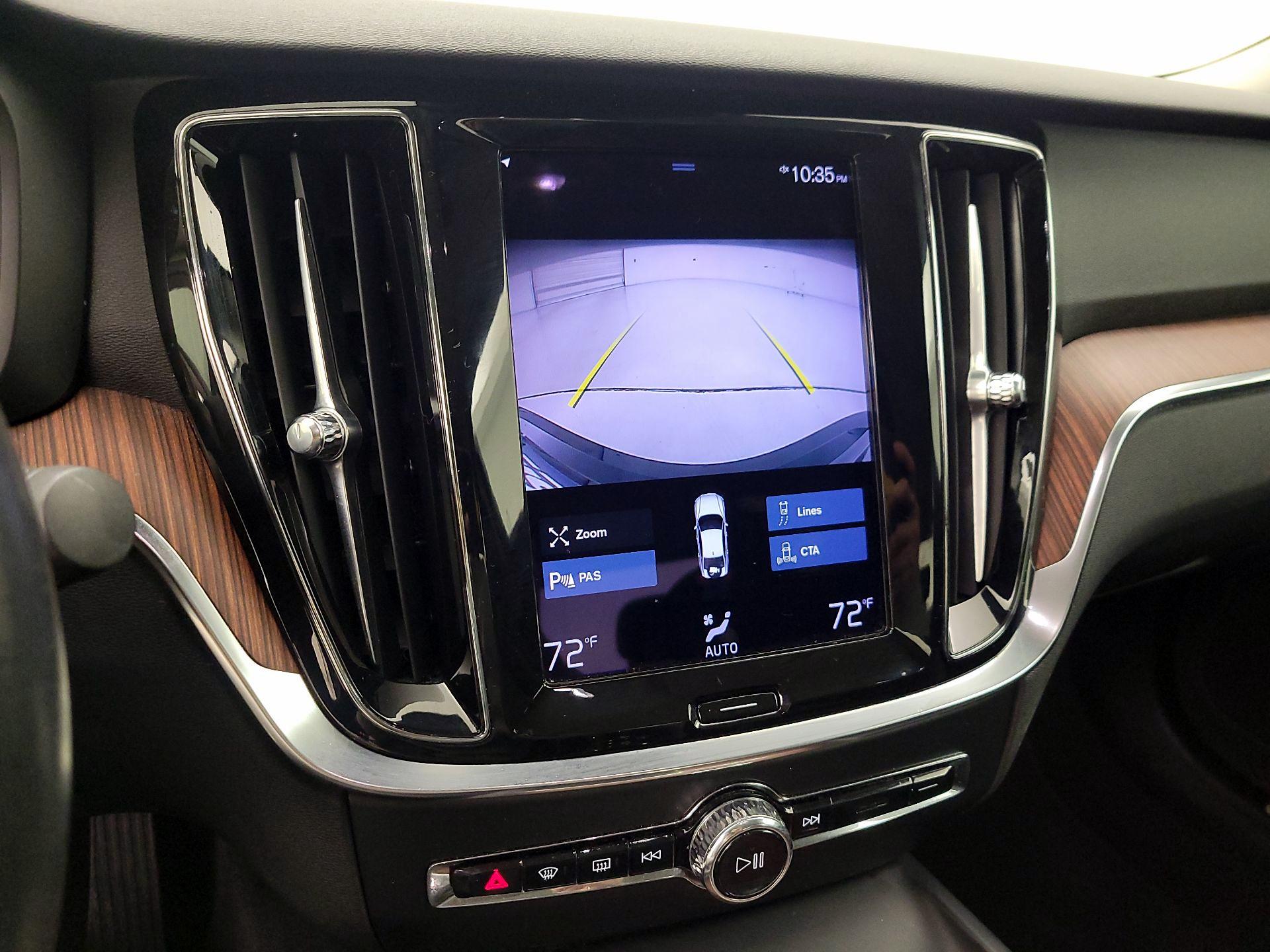 Thumbnail: 2021 Volvo S60 - 14