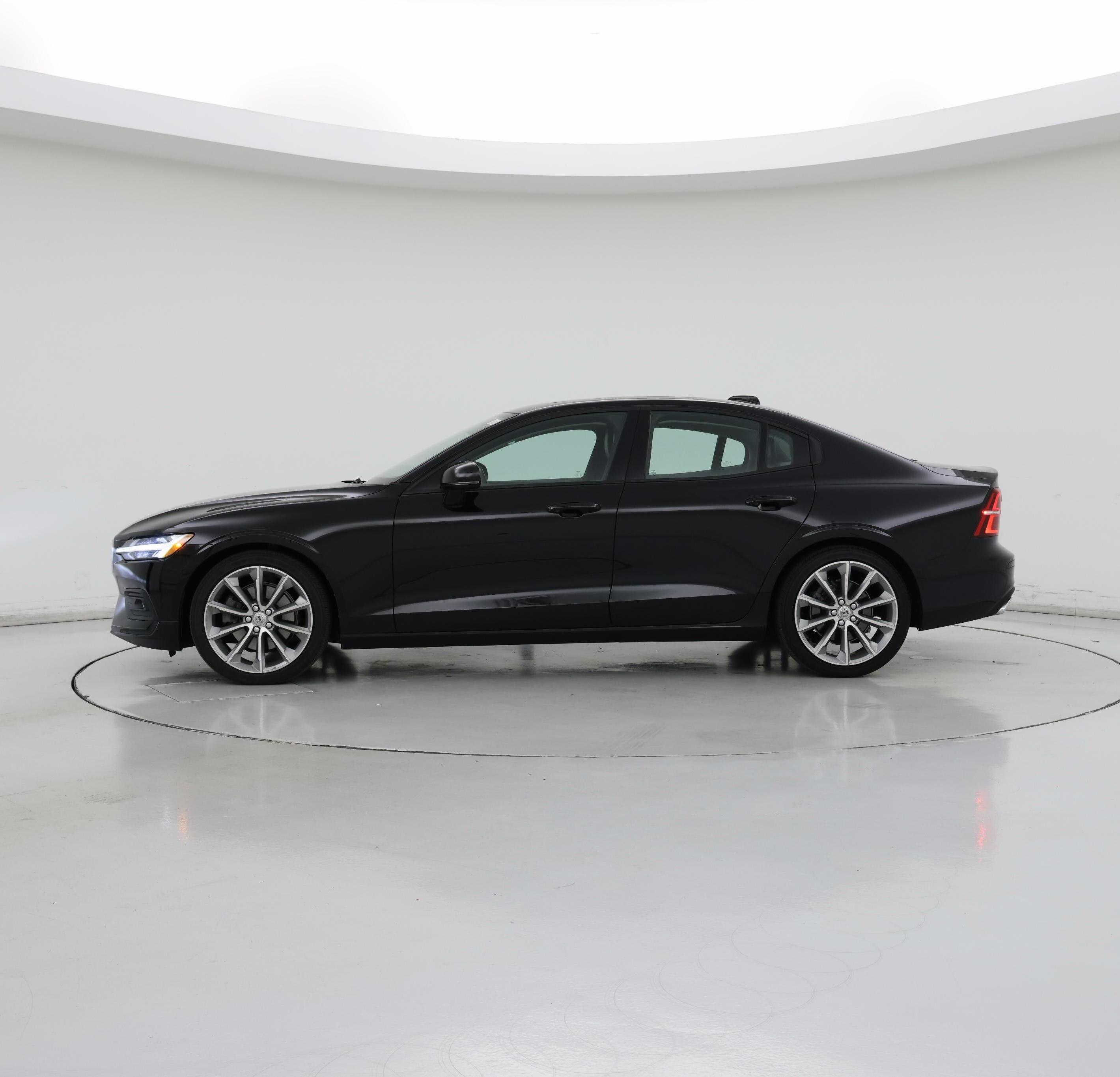 Thumbnail: 2021 Volvo S60 - 3
