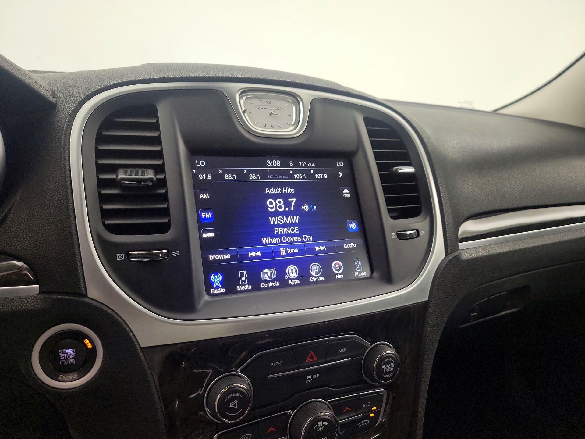 Thumbnail: 2015 Chrysler 300 - 16