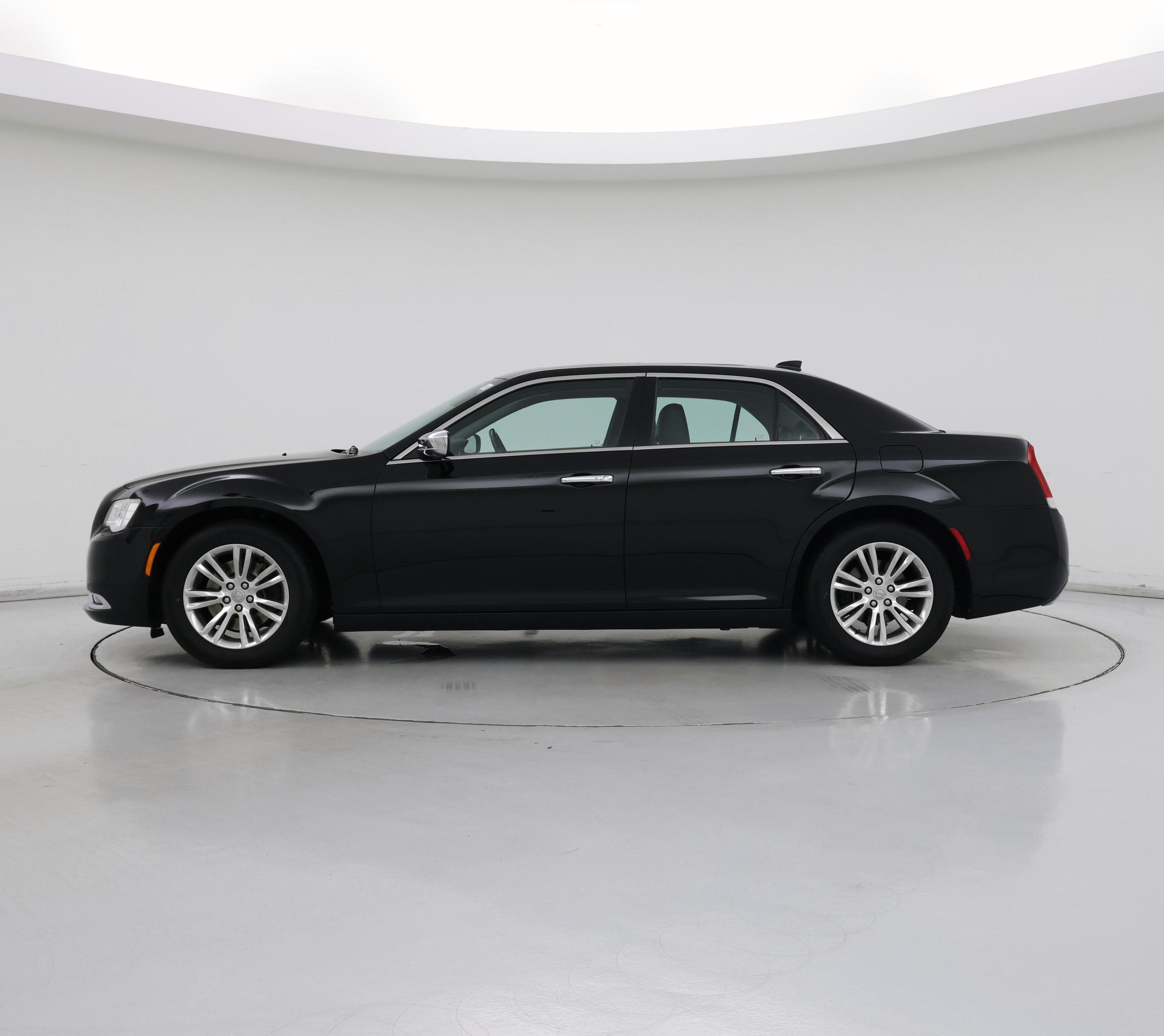 Thumbnail: 2015 Chrysler 300 - 3