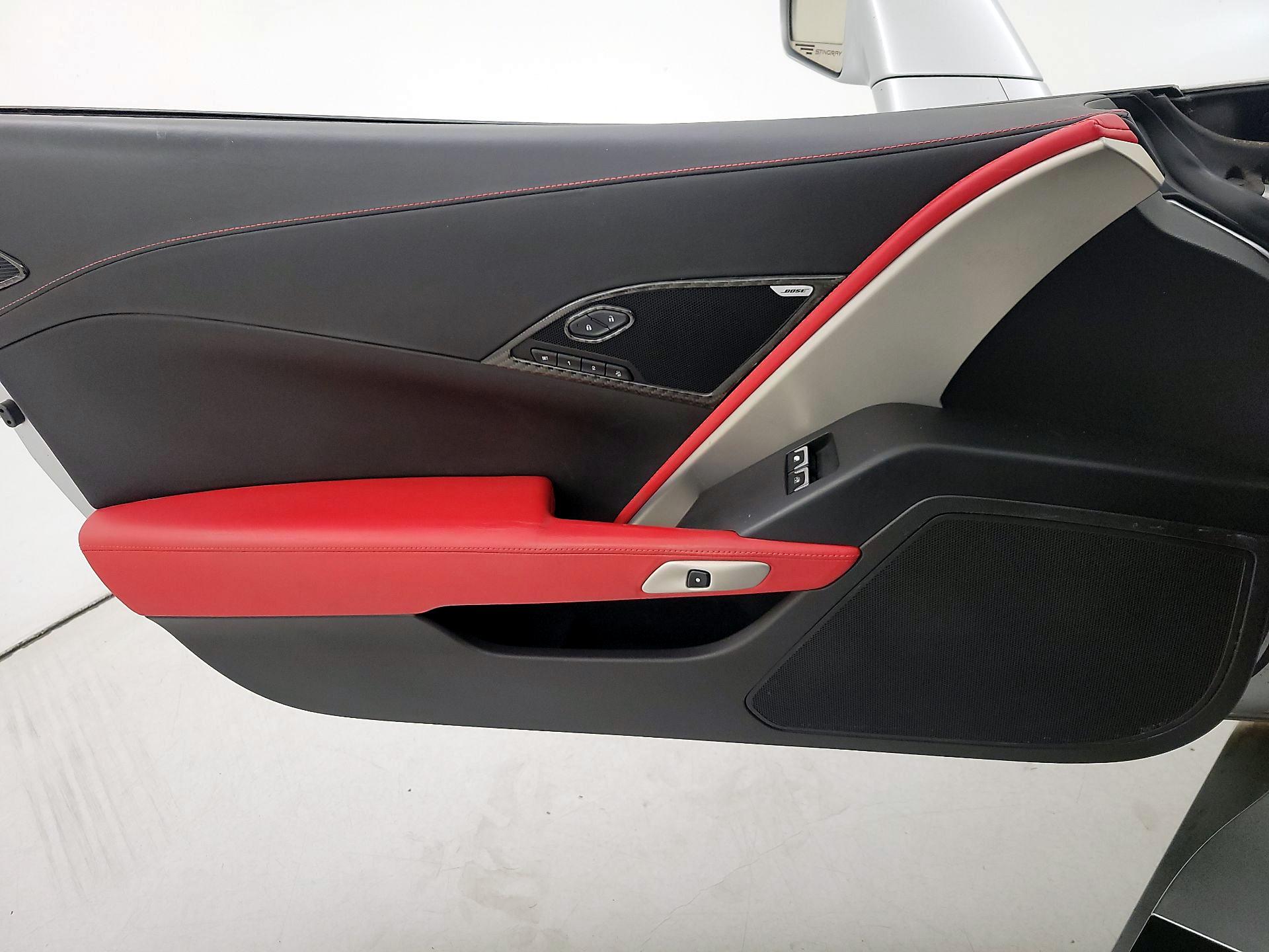 Thumbnail: 2015 Chevrolet Corvette - 12
