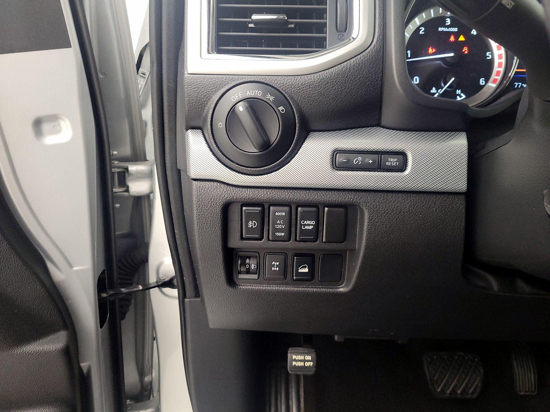 Thumbnail: 2019 Nissan Titan - 13