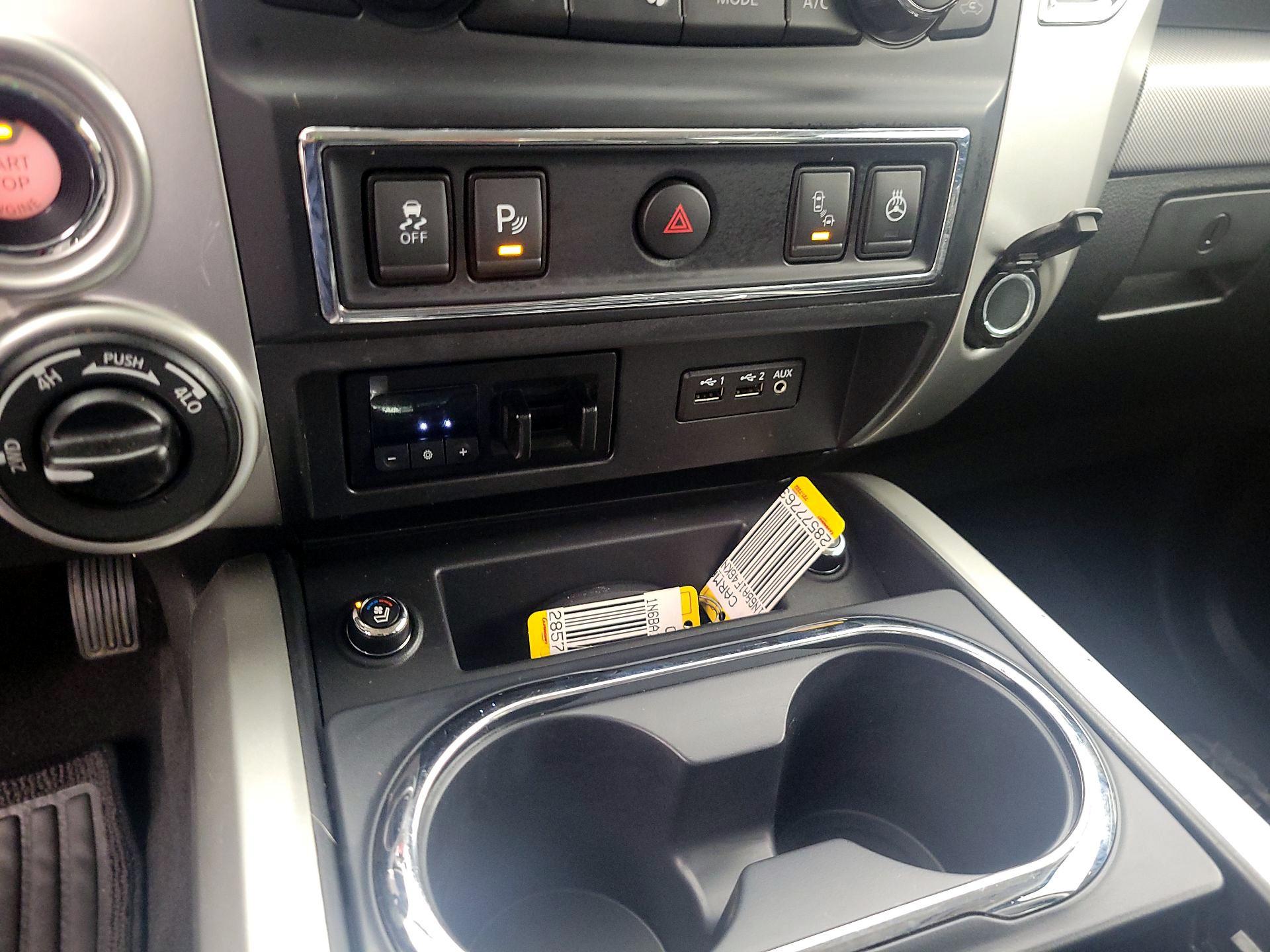 Thumbnail: 2019 Nissan Titan - 19