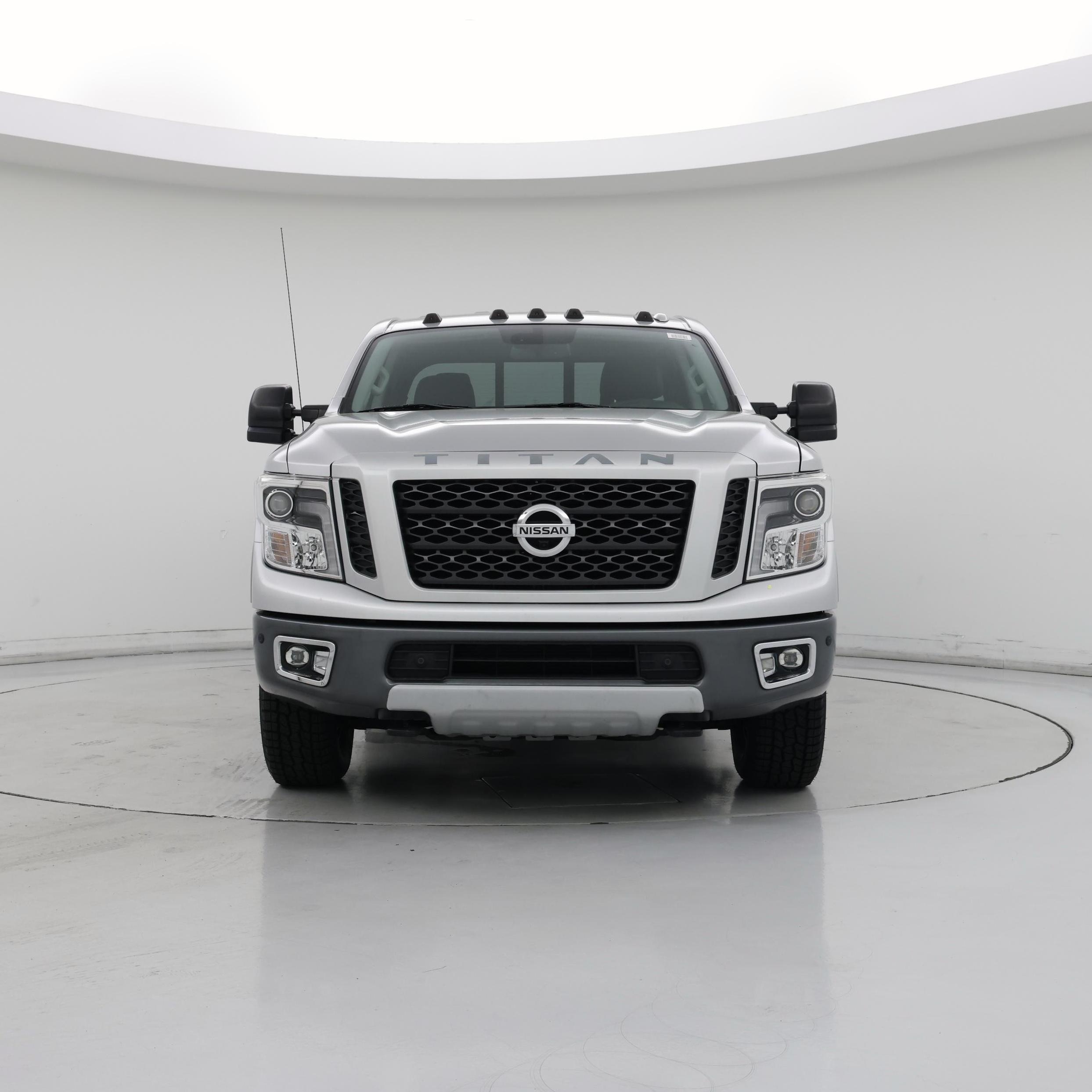 Thumbnail: 2019 Nissan Titan - 5