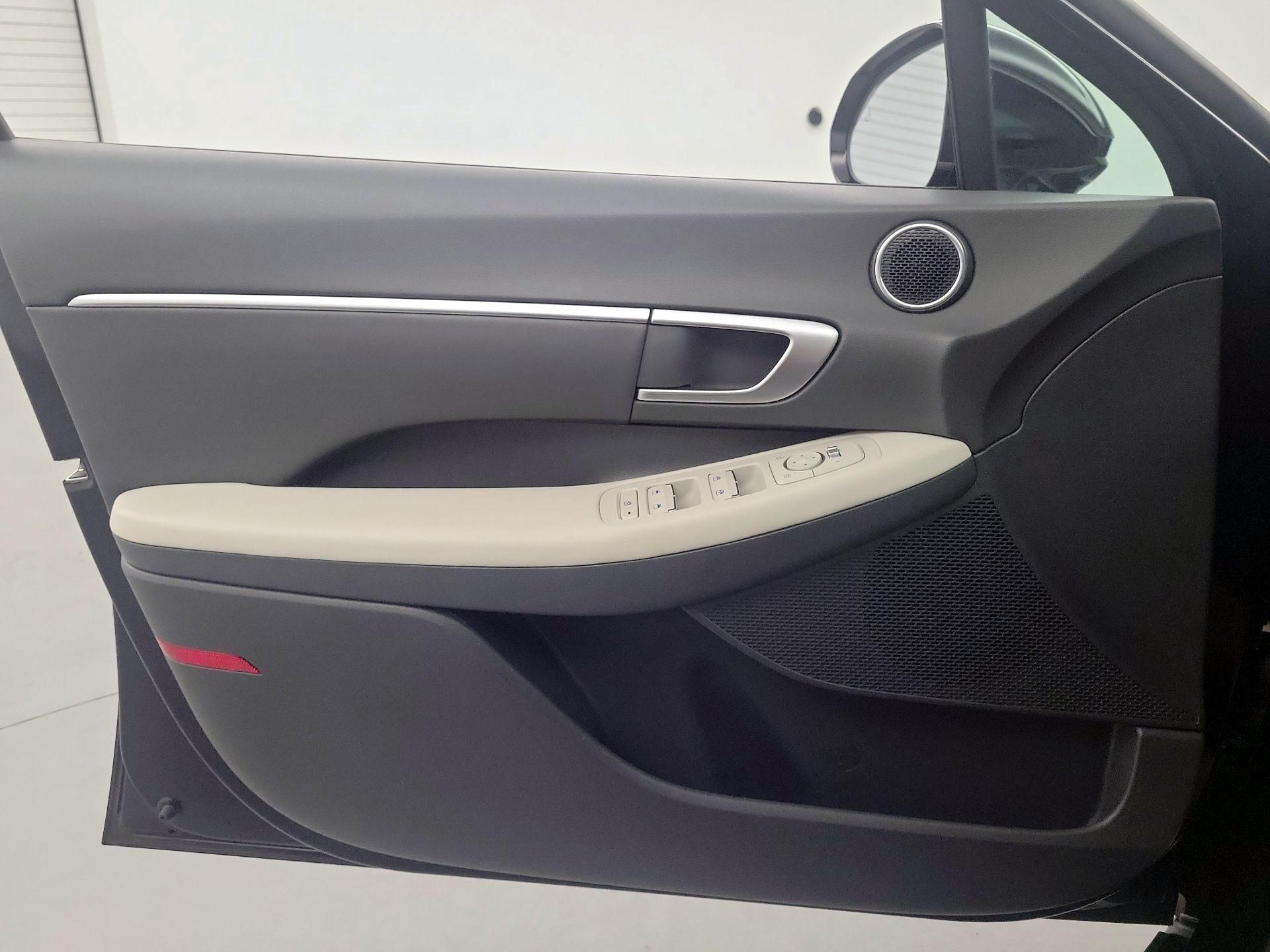 Thumbnail: 2025 Hyundai Sonata - 12