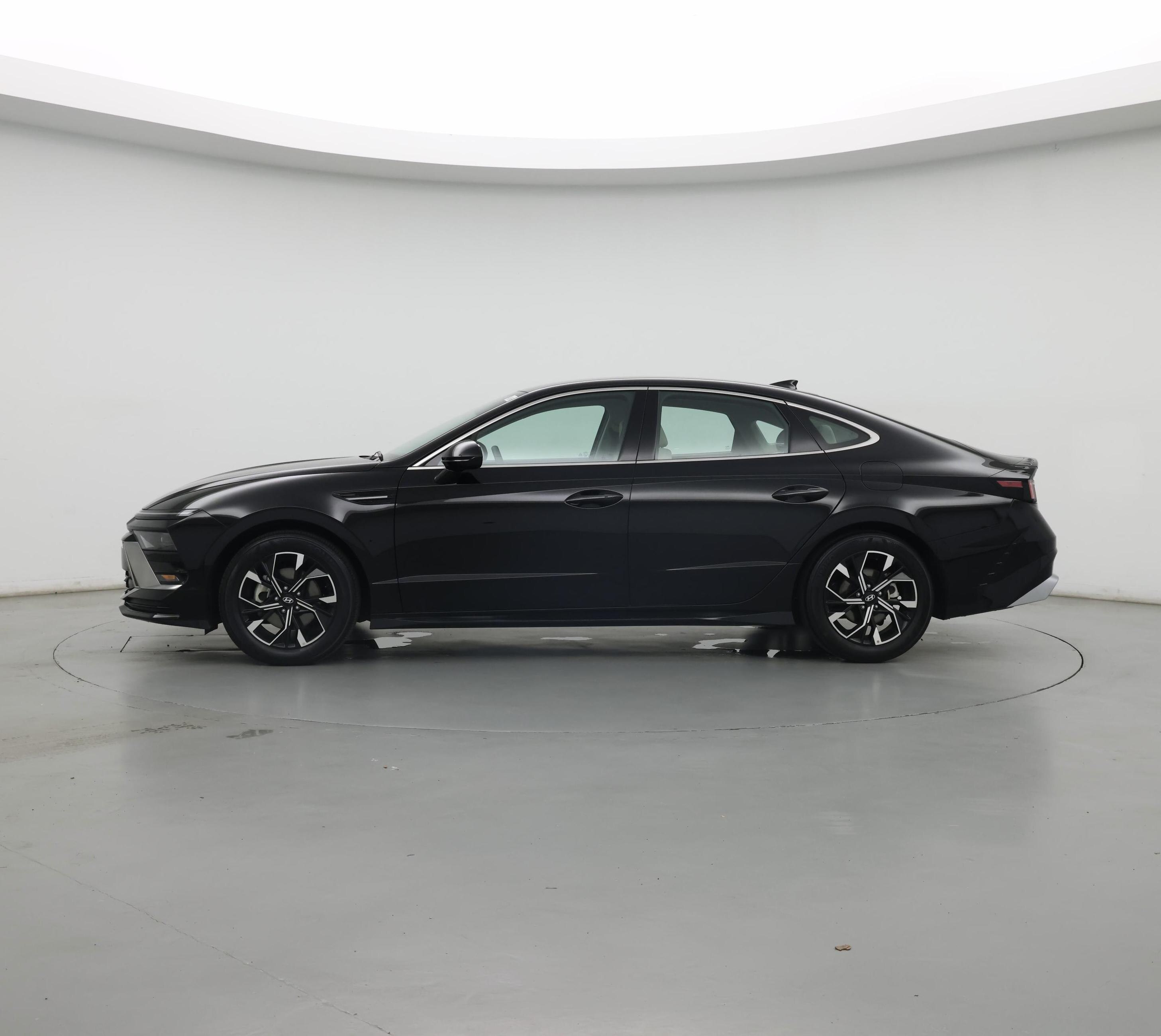 Thumbnail: 2025 Hyundai Sonata - 3