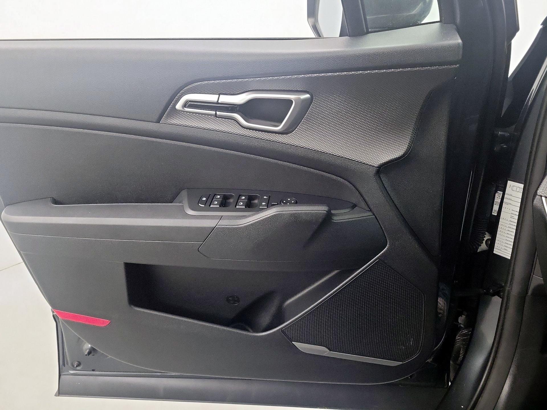 Thumbnail: 2024 Kia Sportage - 12