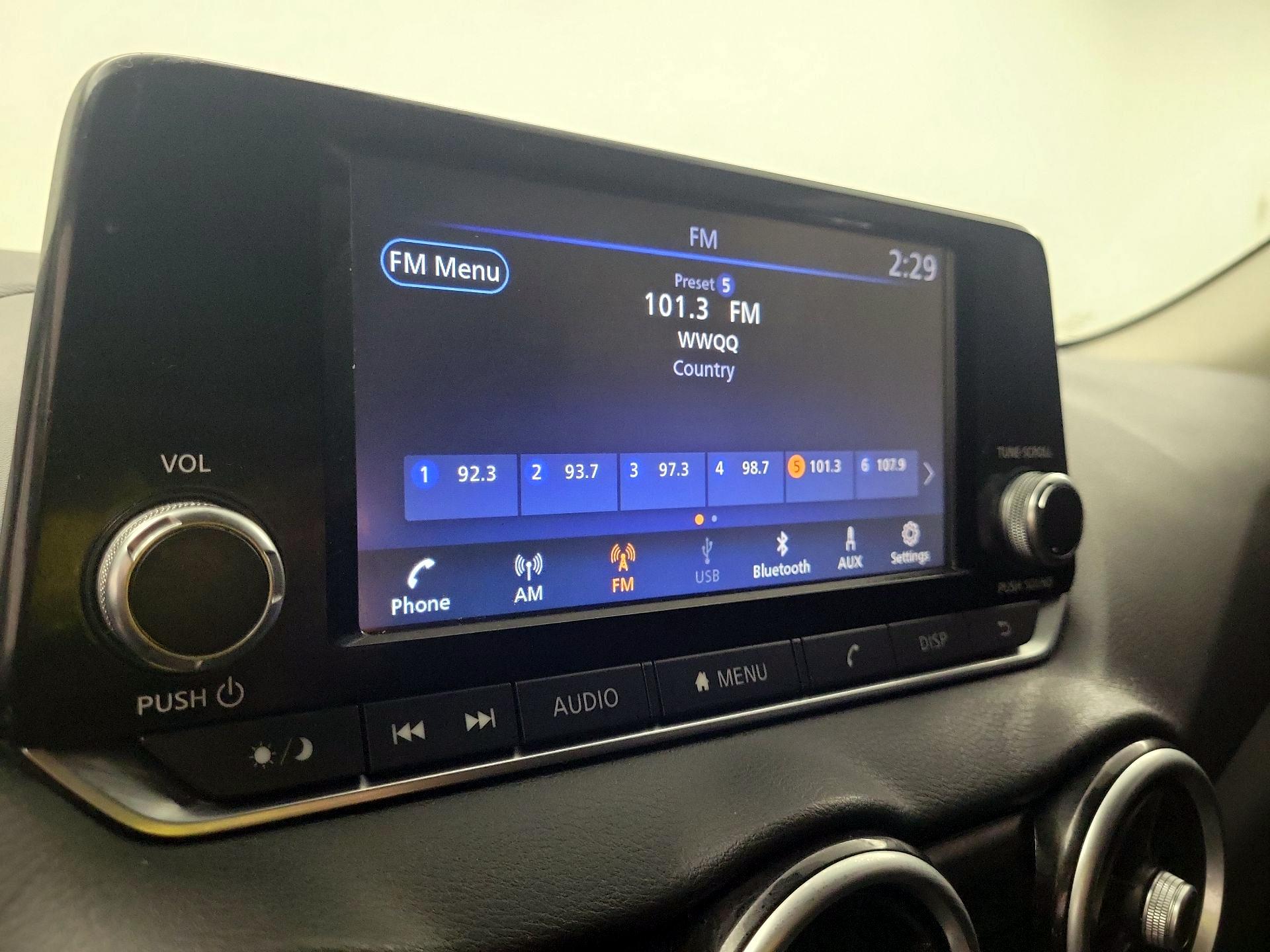 Thumbnail: 2022 Nissan Sentra - 15