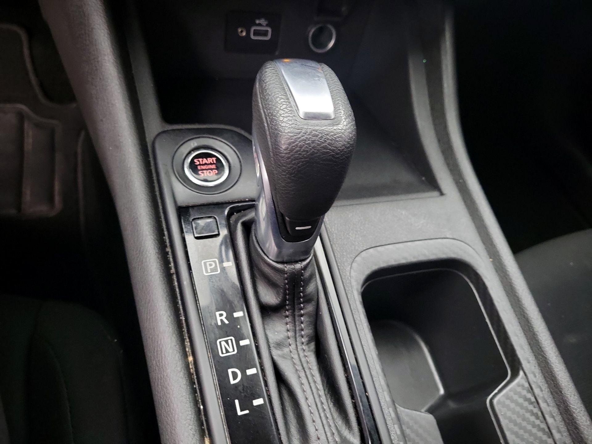 Thumbnail: 2022 Nissan Sentra - 17