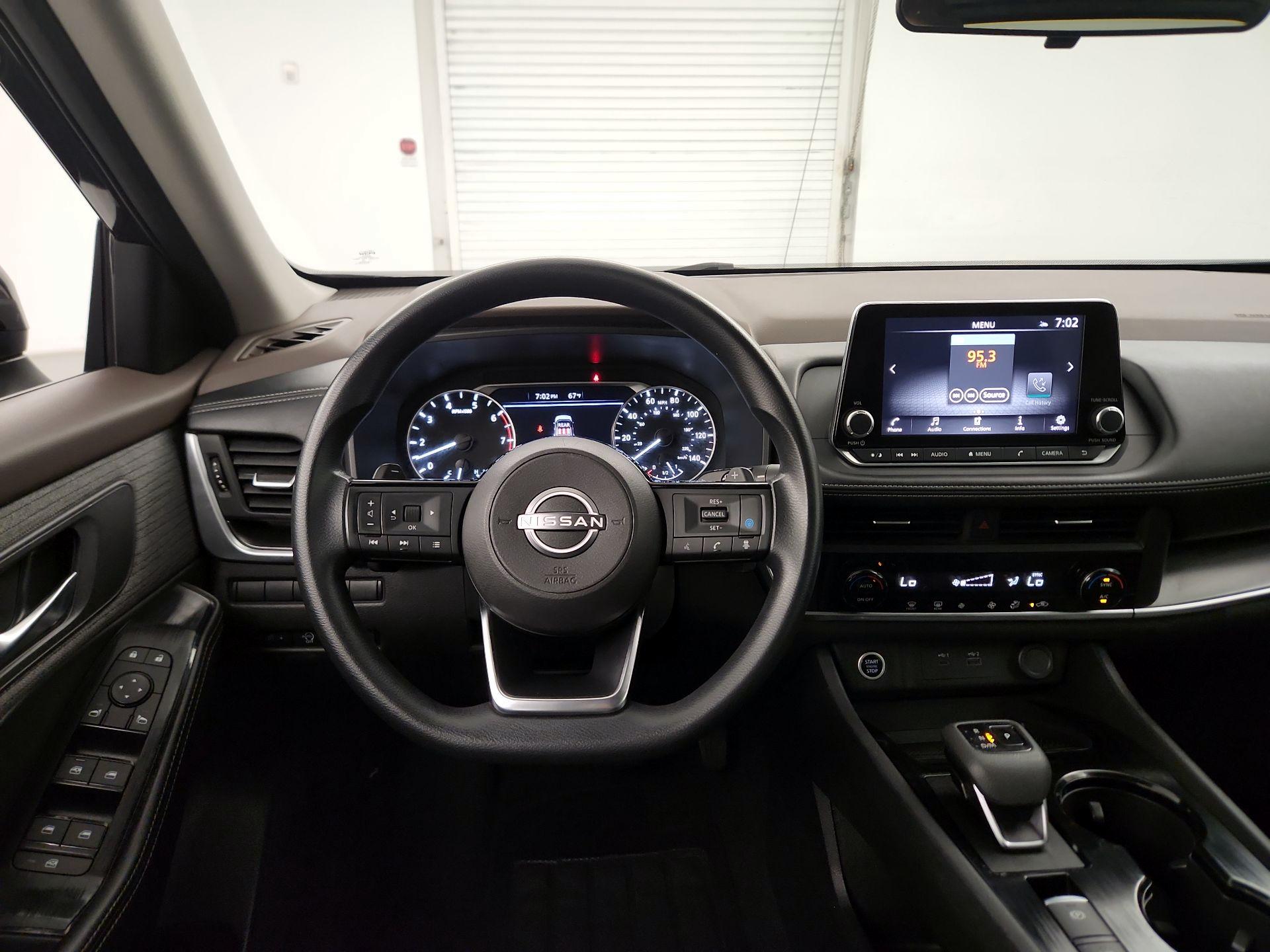 Thumbnail: 2023 Nissan Rogue - 10