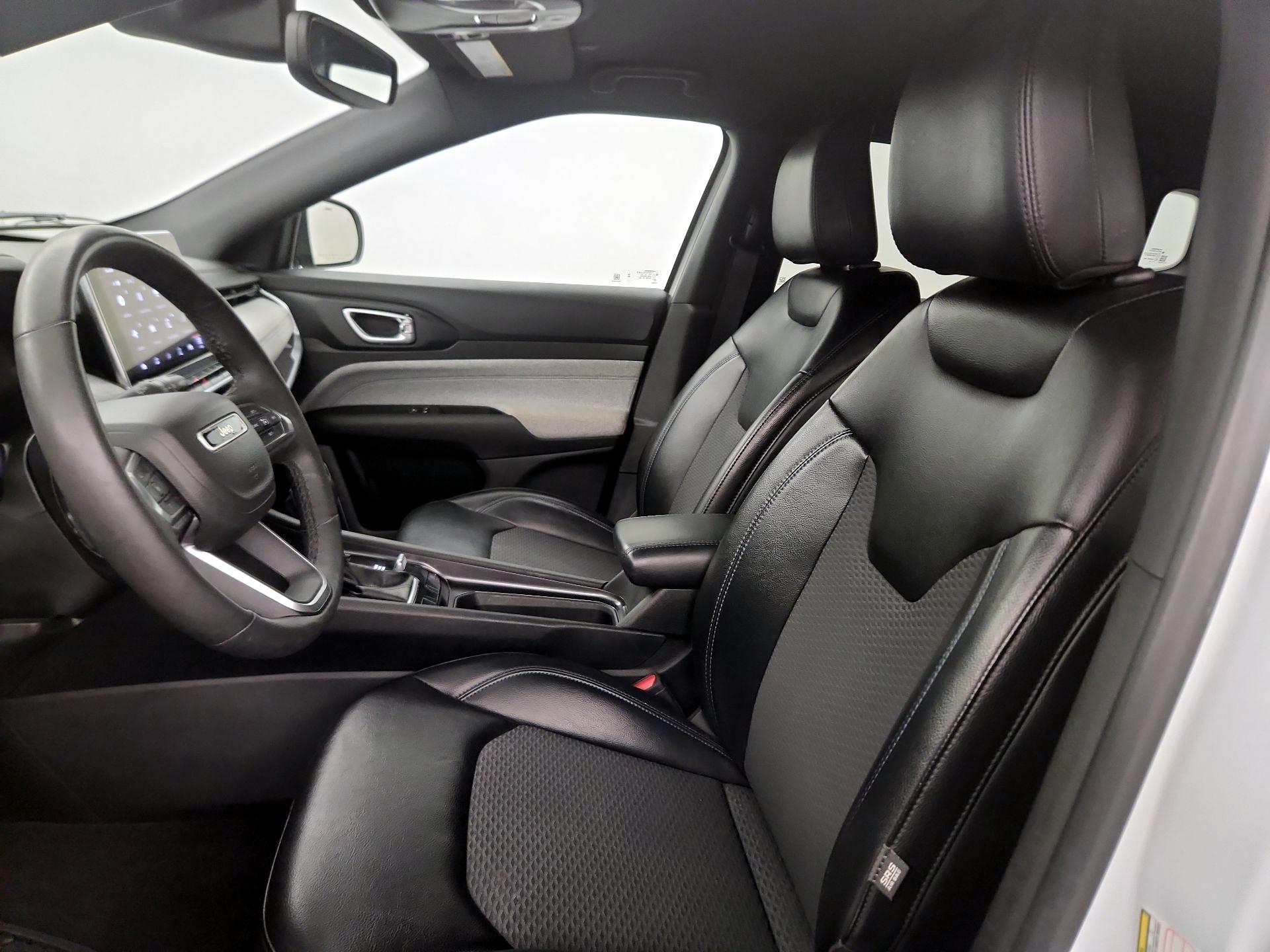 Thumbnail: 2023 Jeep Compass - 11