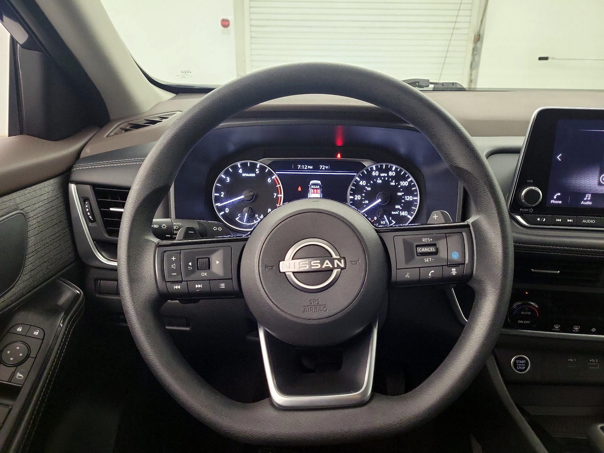 Thumbnail: 2023 Nissan Rogue - 10