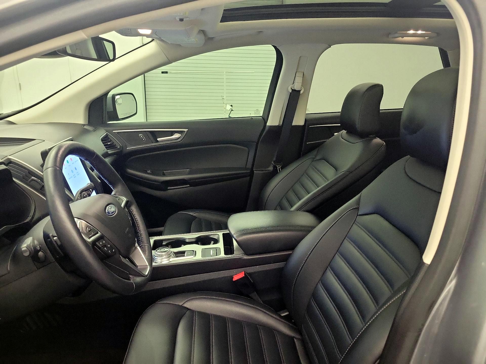 Thumbnail: 2022 Ford Edge - 11