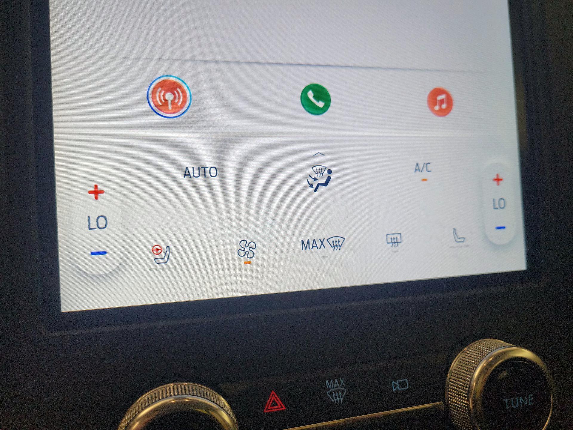 Thumbnail: 2022 Ford Edge - 16