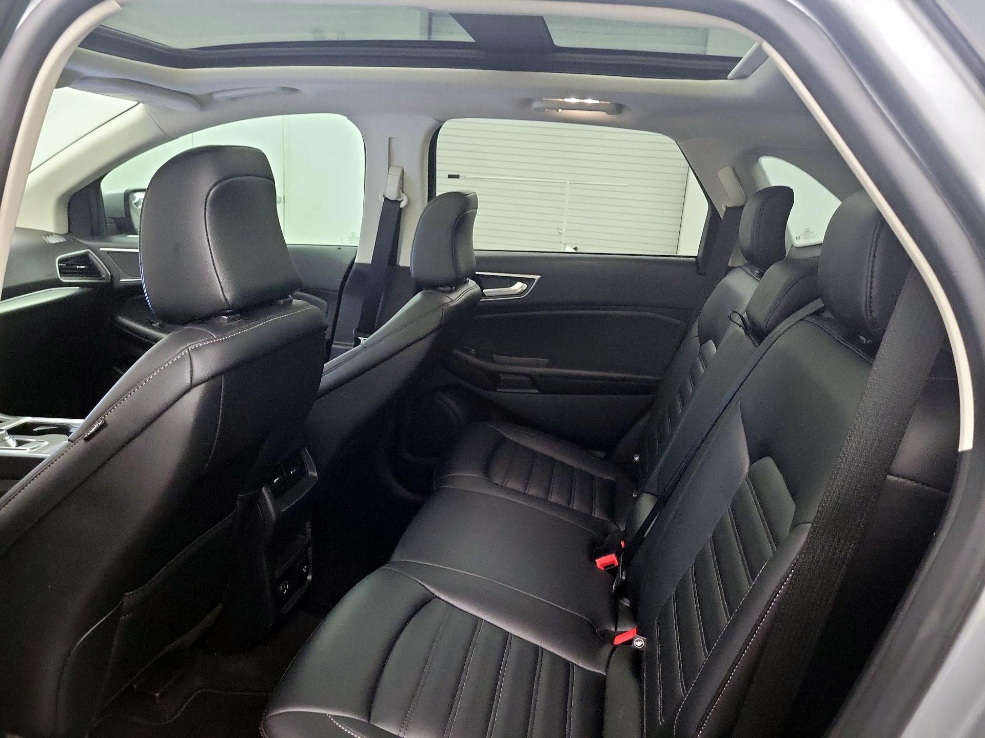 Thumbnail: 2022 Ford Edge - 20