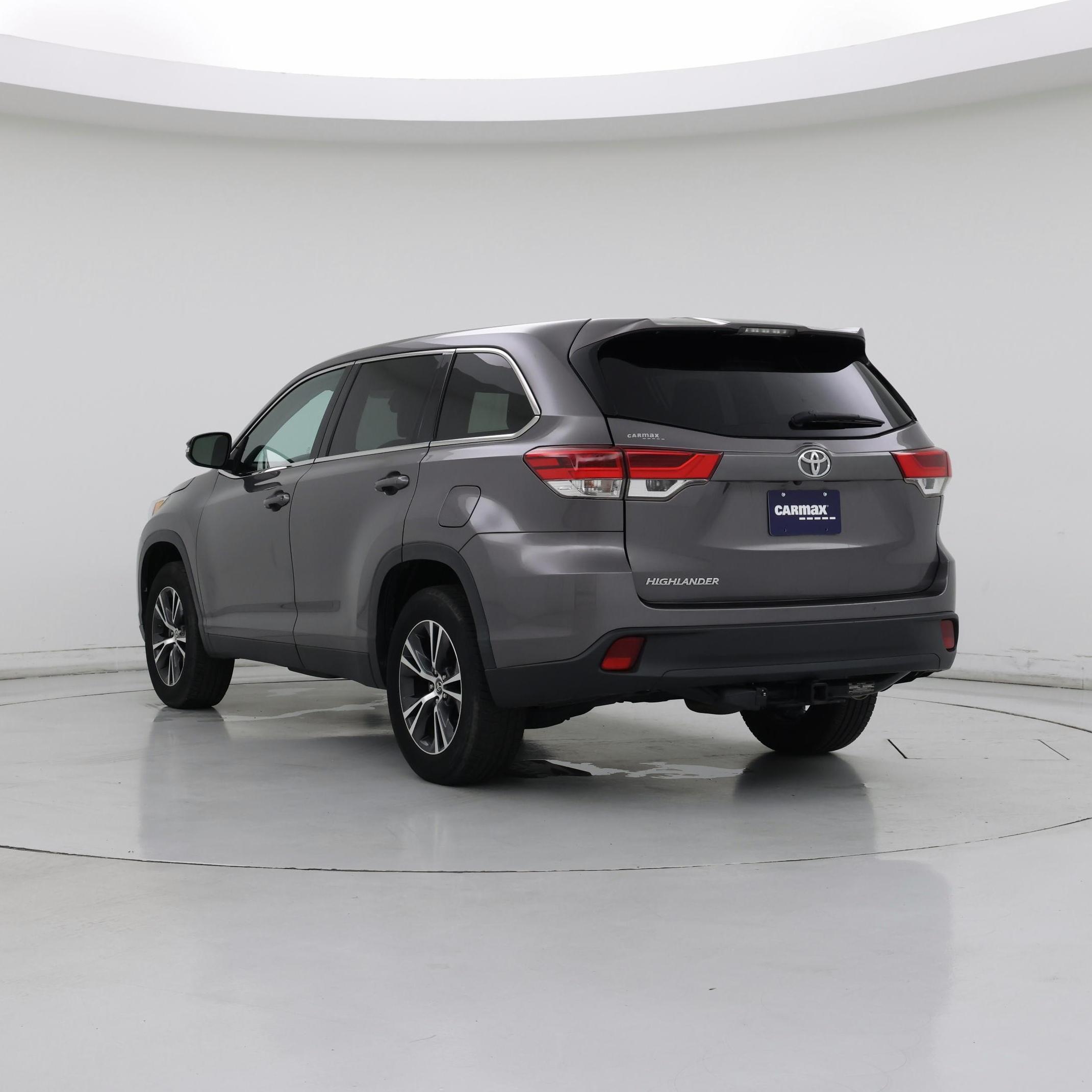Thumbnail: 2019 Toyota Highlander - 2