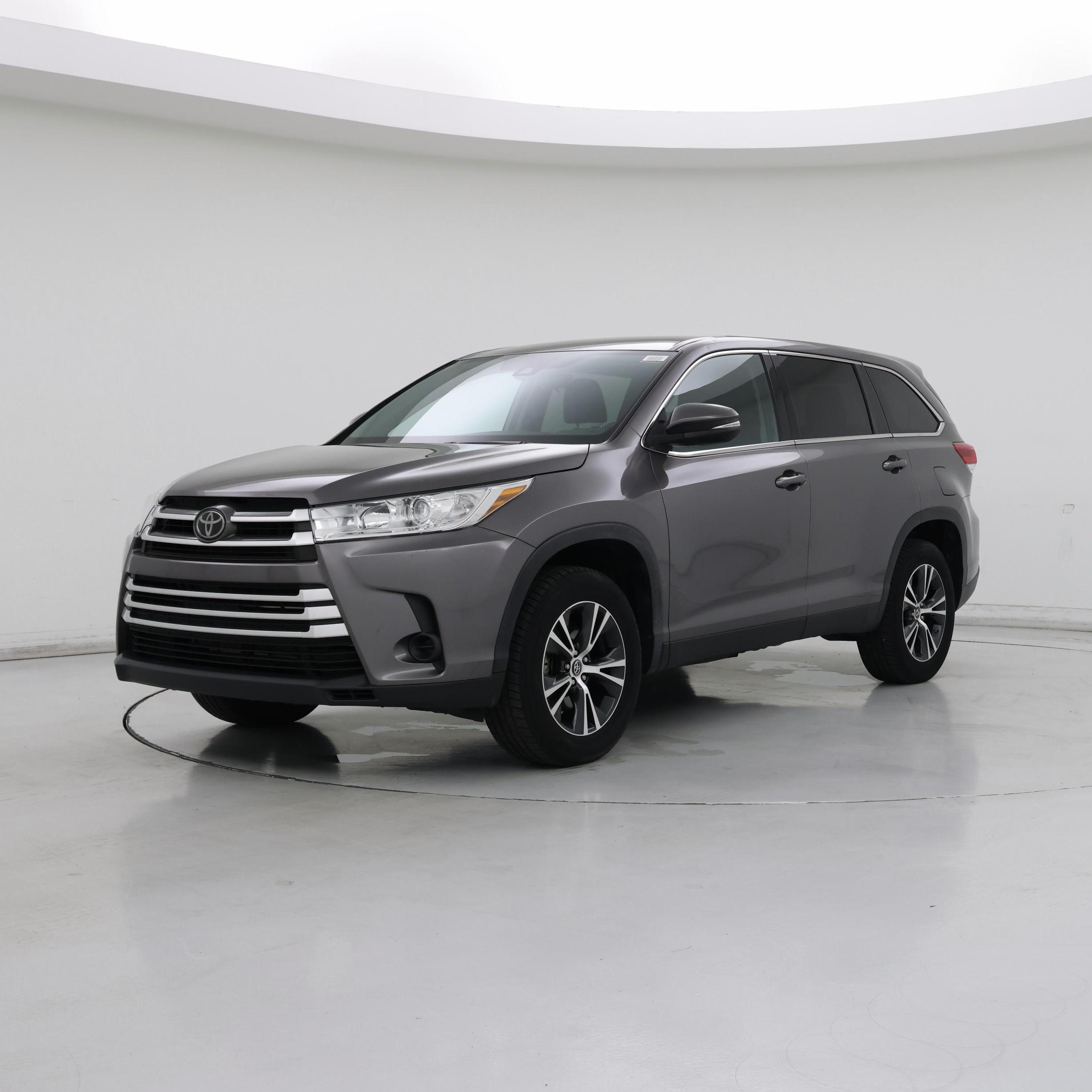 Thumbnail: 2019 Toyota Highlander - 4