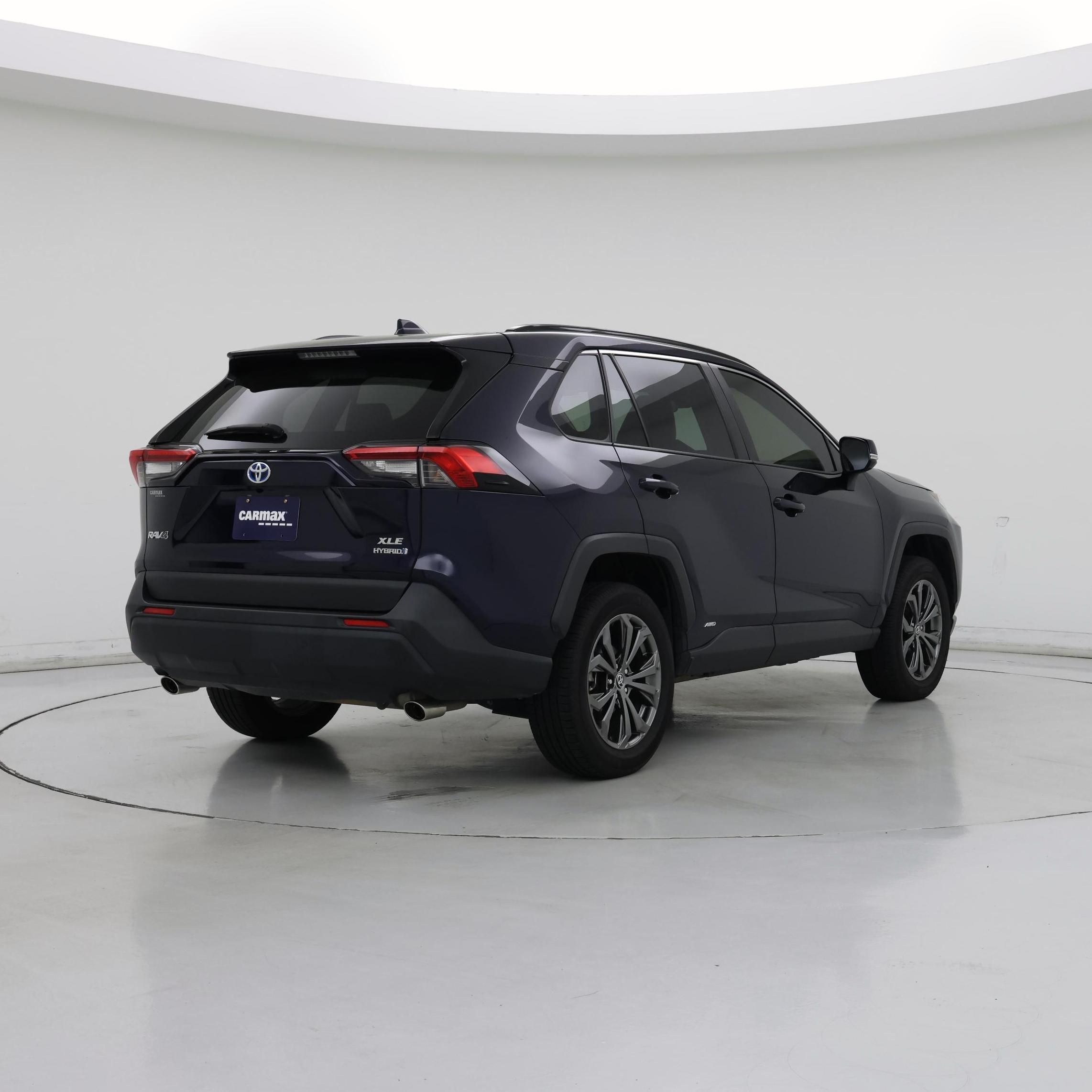 Thumbnail: 2022 Toyota RAV4 - 8