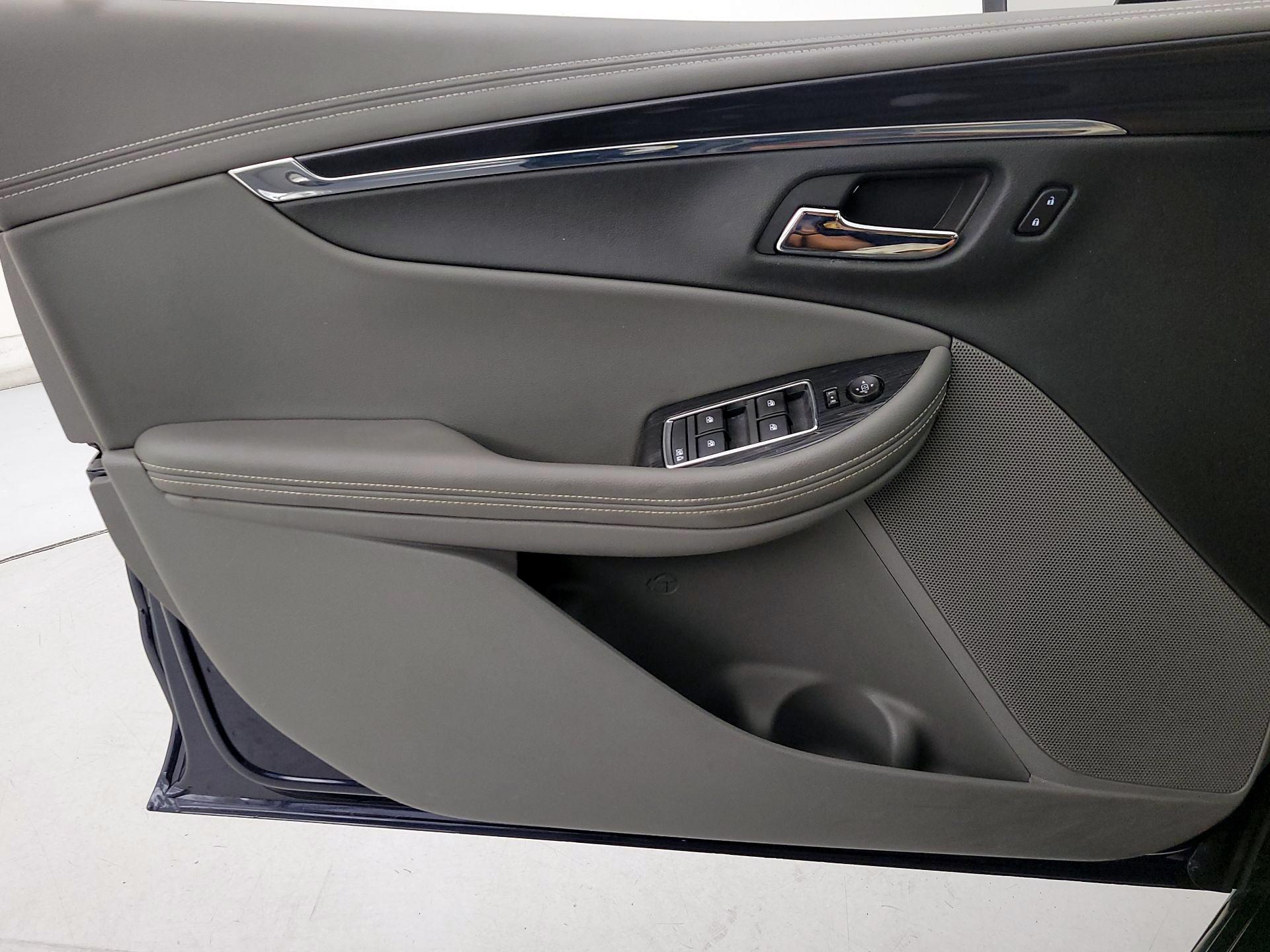 Thumbnail: 2016 Chevrolet Impala - 12