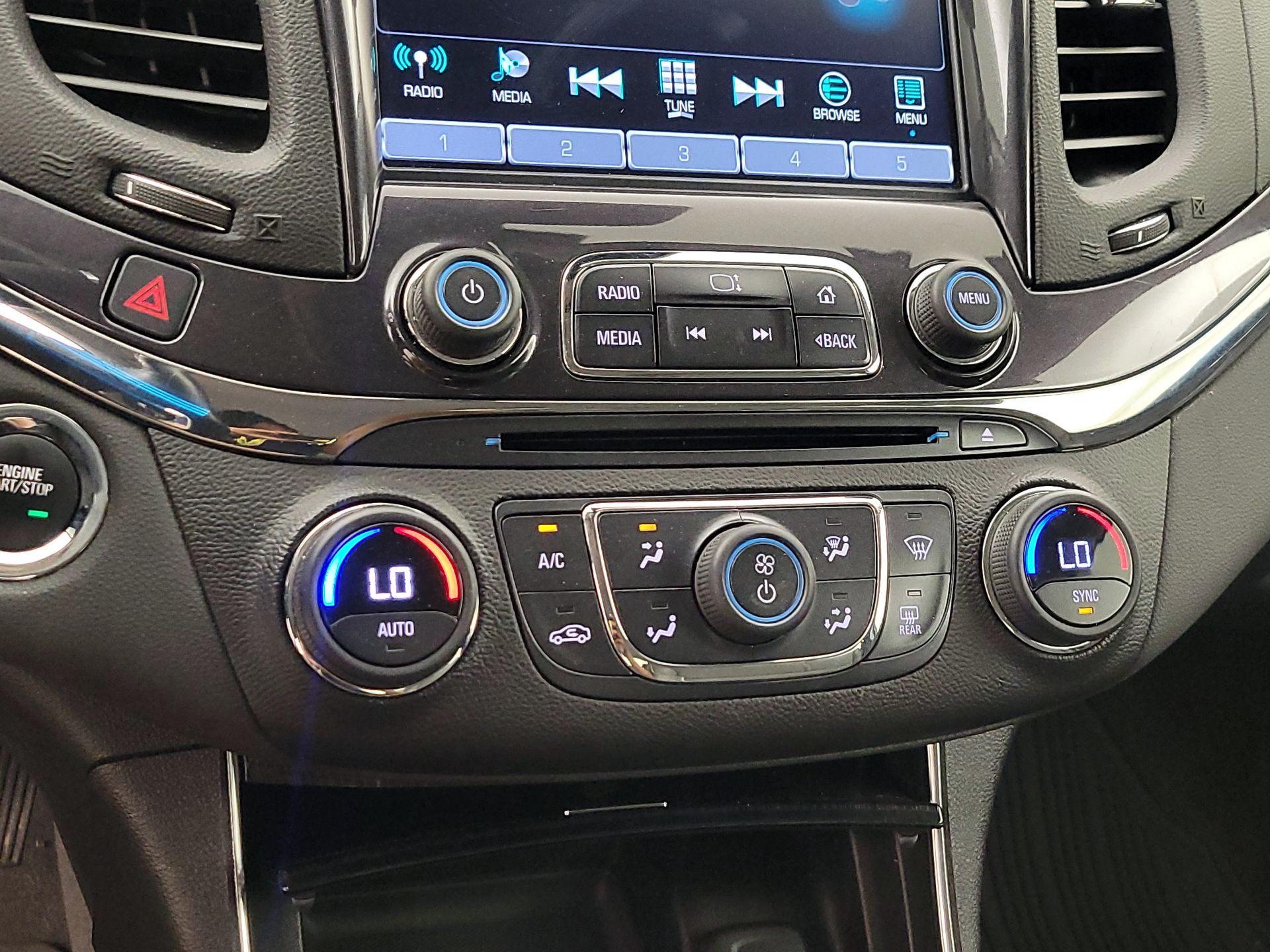 Thumbnail: 2016 Chevrolet Impala - 16